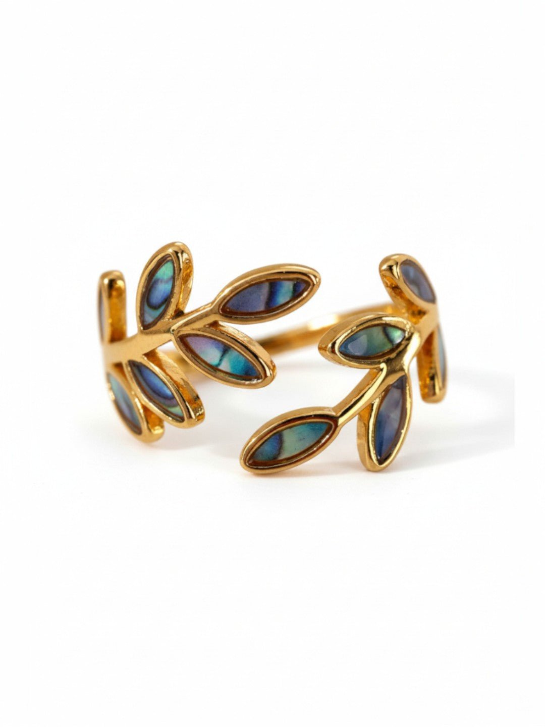 Elegant Leaves Ring