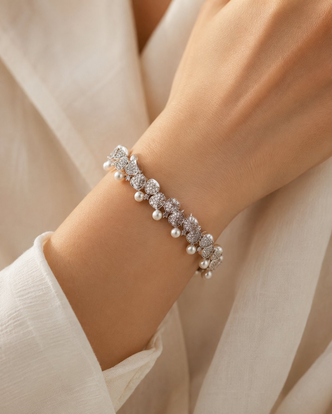 Mosaique Pearl Cascade Bracelet