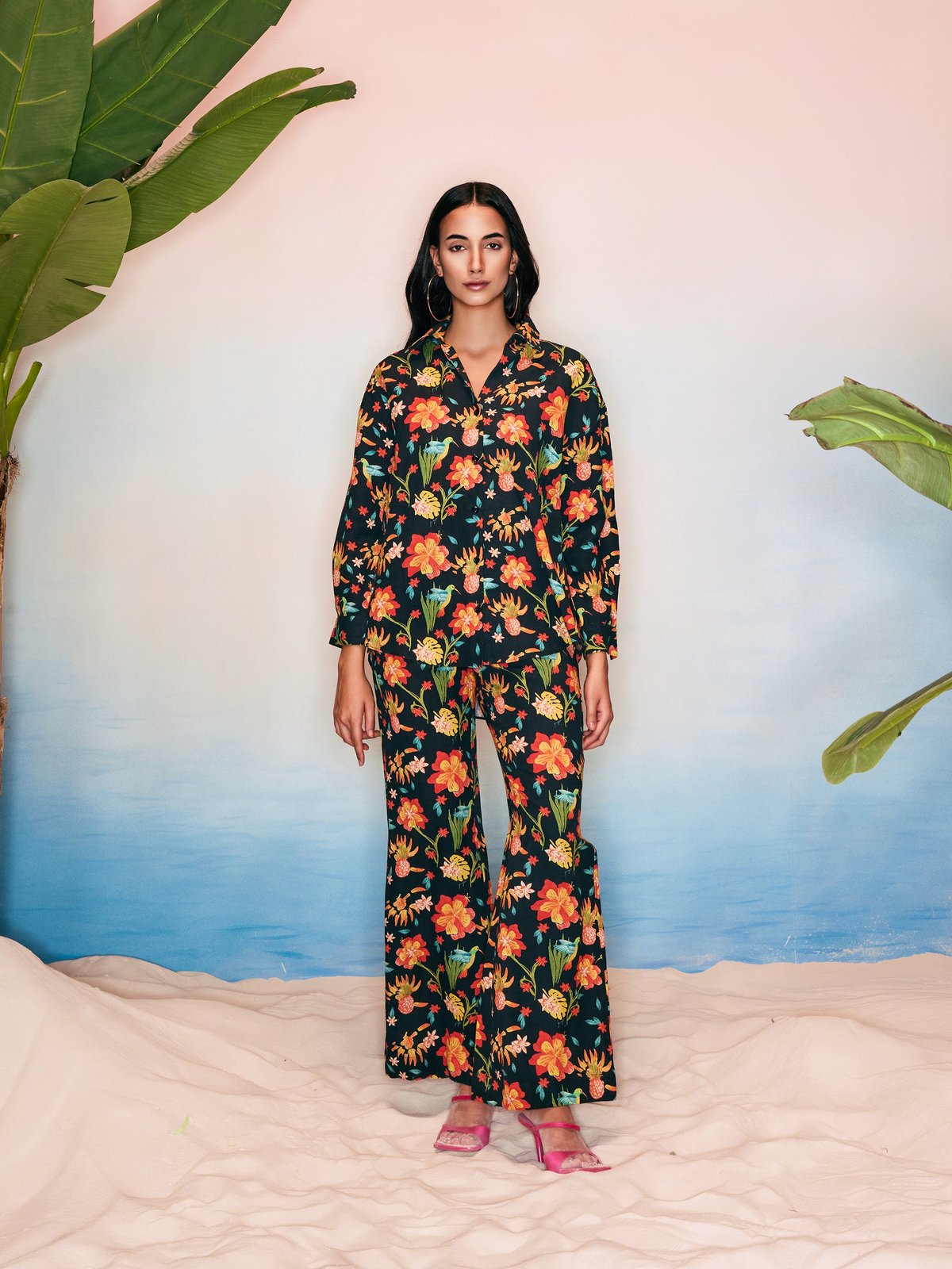 Black Linen Tropical Floral Buttondown Shirt