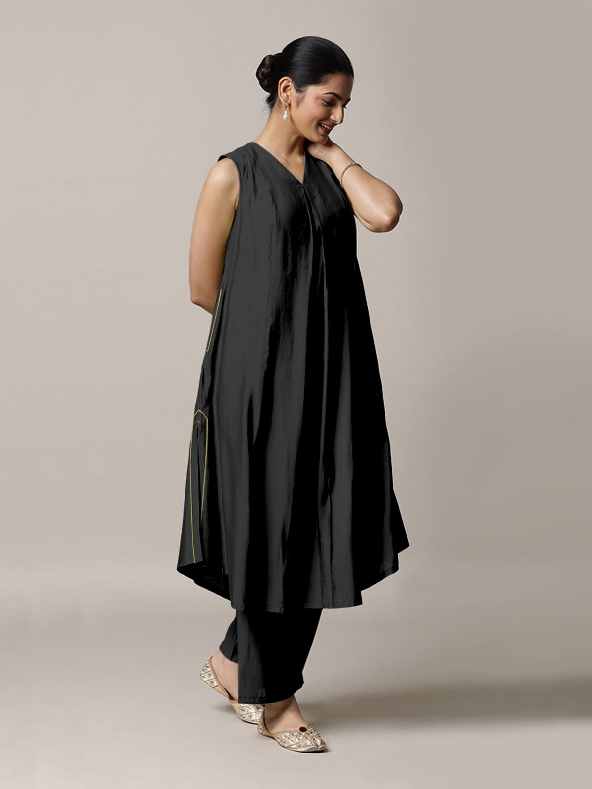 Mirha Rozaana Kurta Set