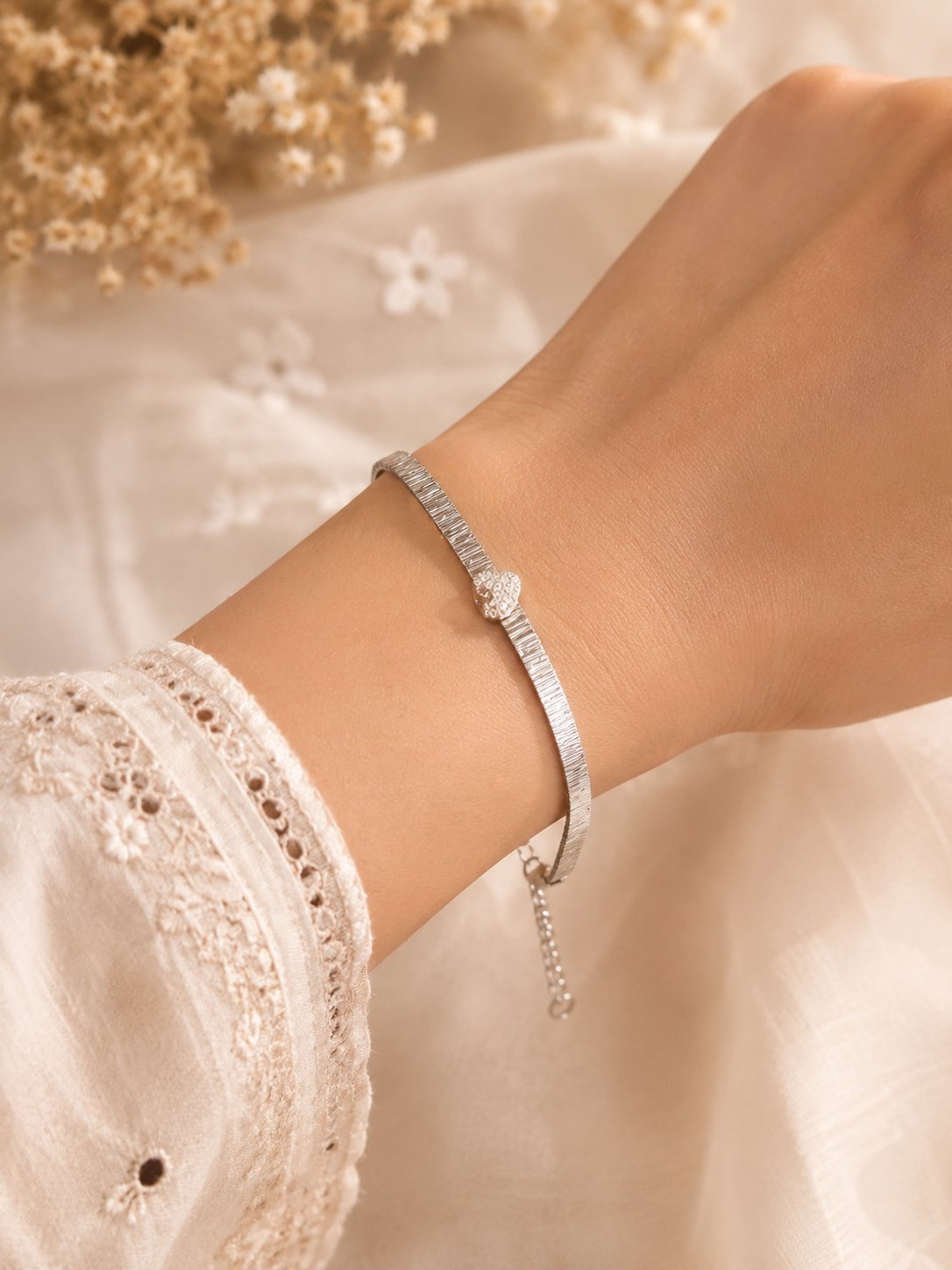 Eternal Heart Bracelet