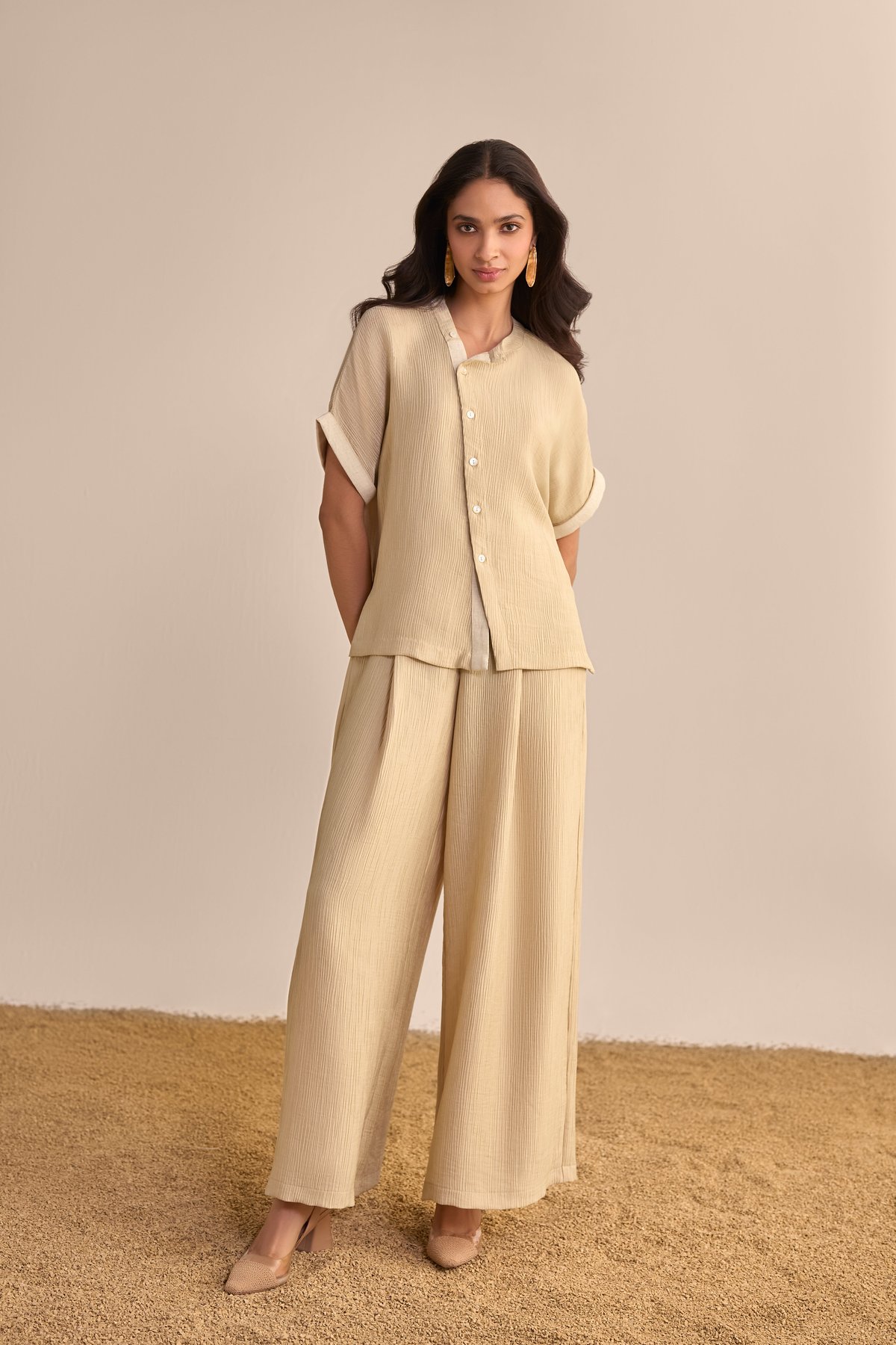 Textured Pleated Wide-Legged Pant