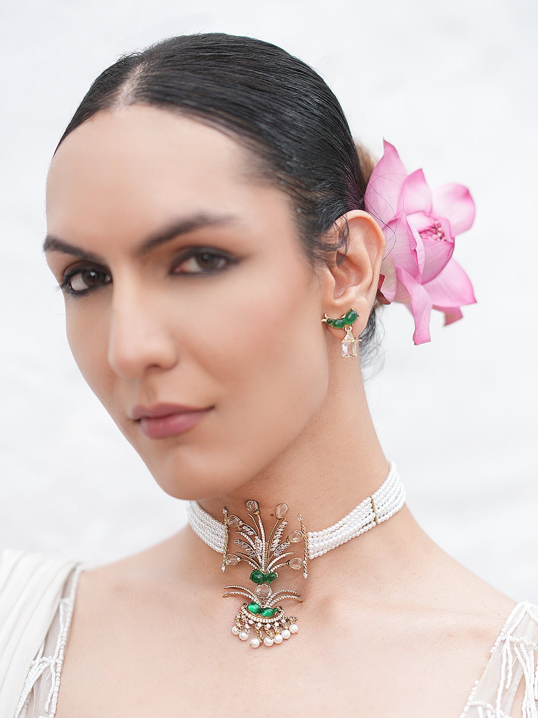 Elegant Green Choker
