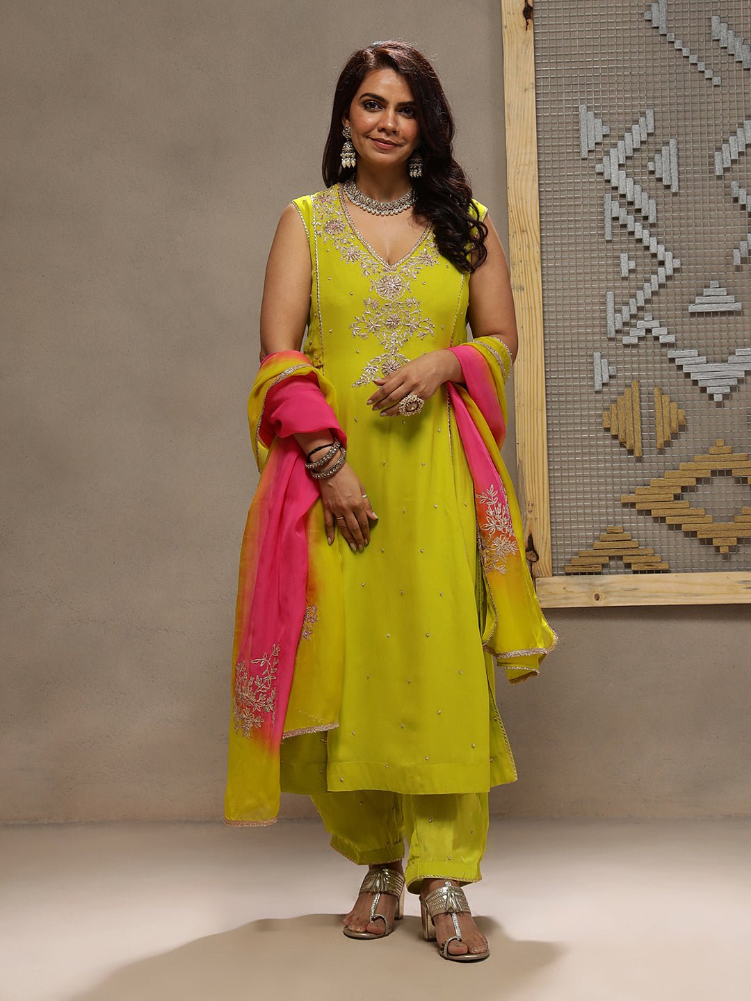 Baahar Kurta Set