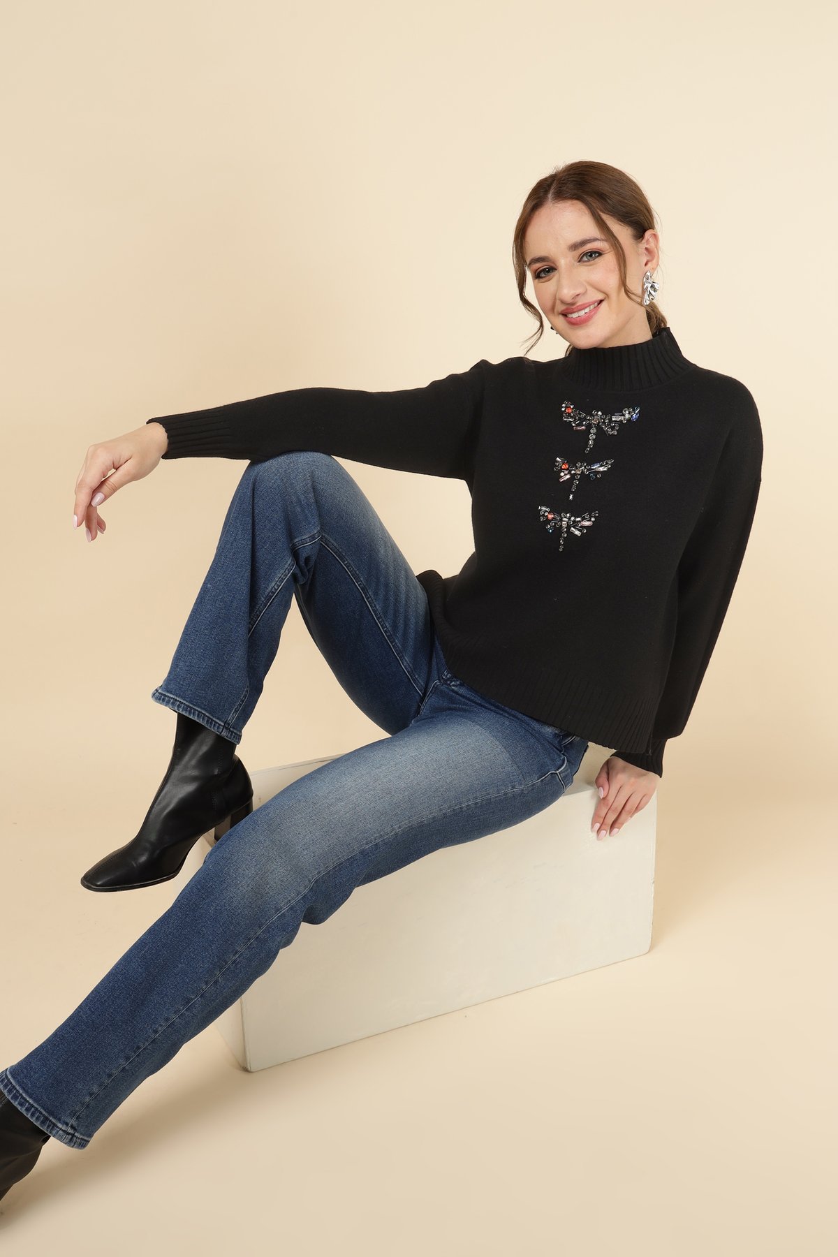 Black High Neck Crystal Embellished Pullover Sweater