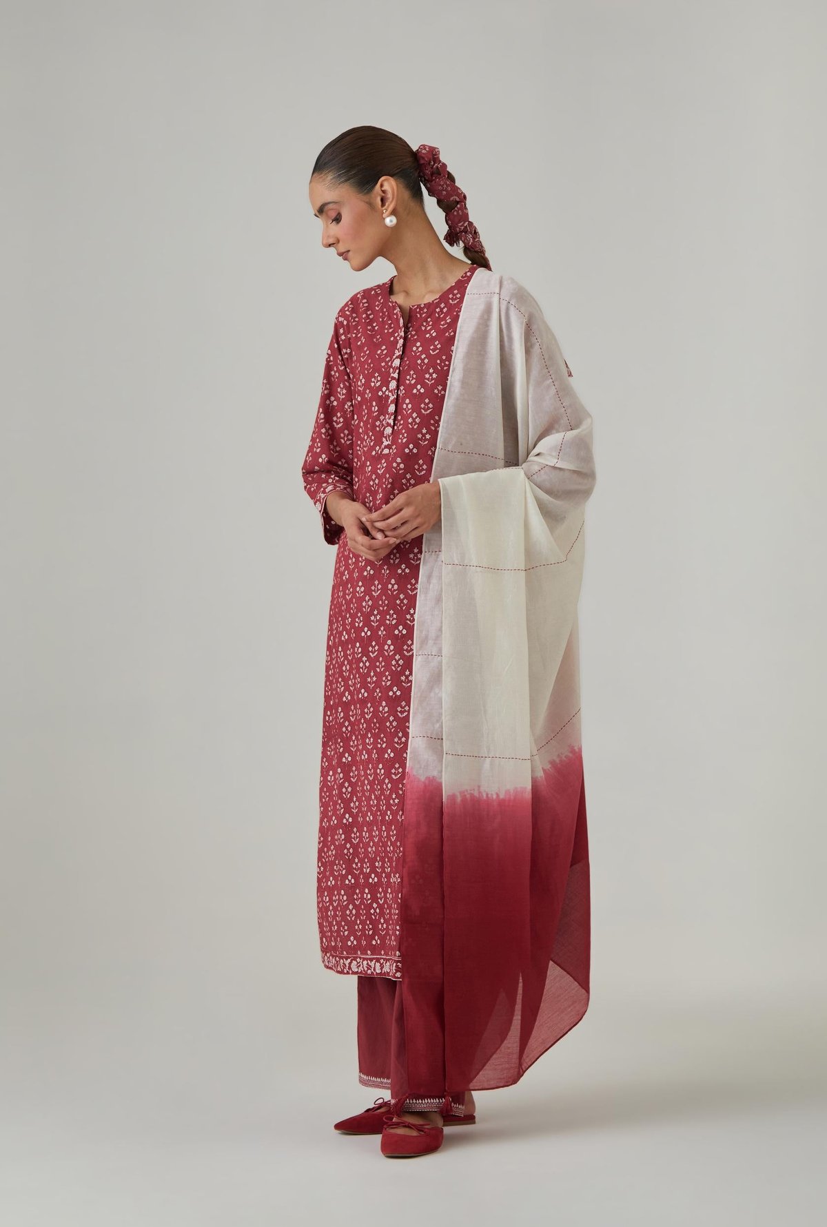 Silk Chanderi Dip-Dye Dupatta With Kantha Work