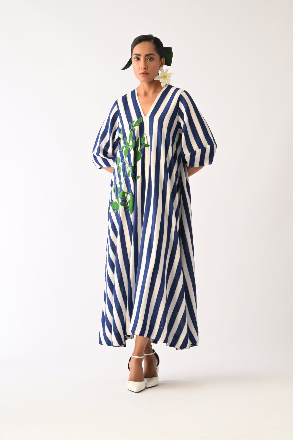 Revolt RB Mayflower Applique Dress