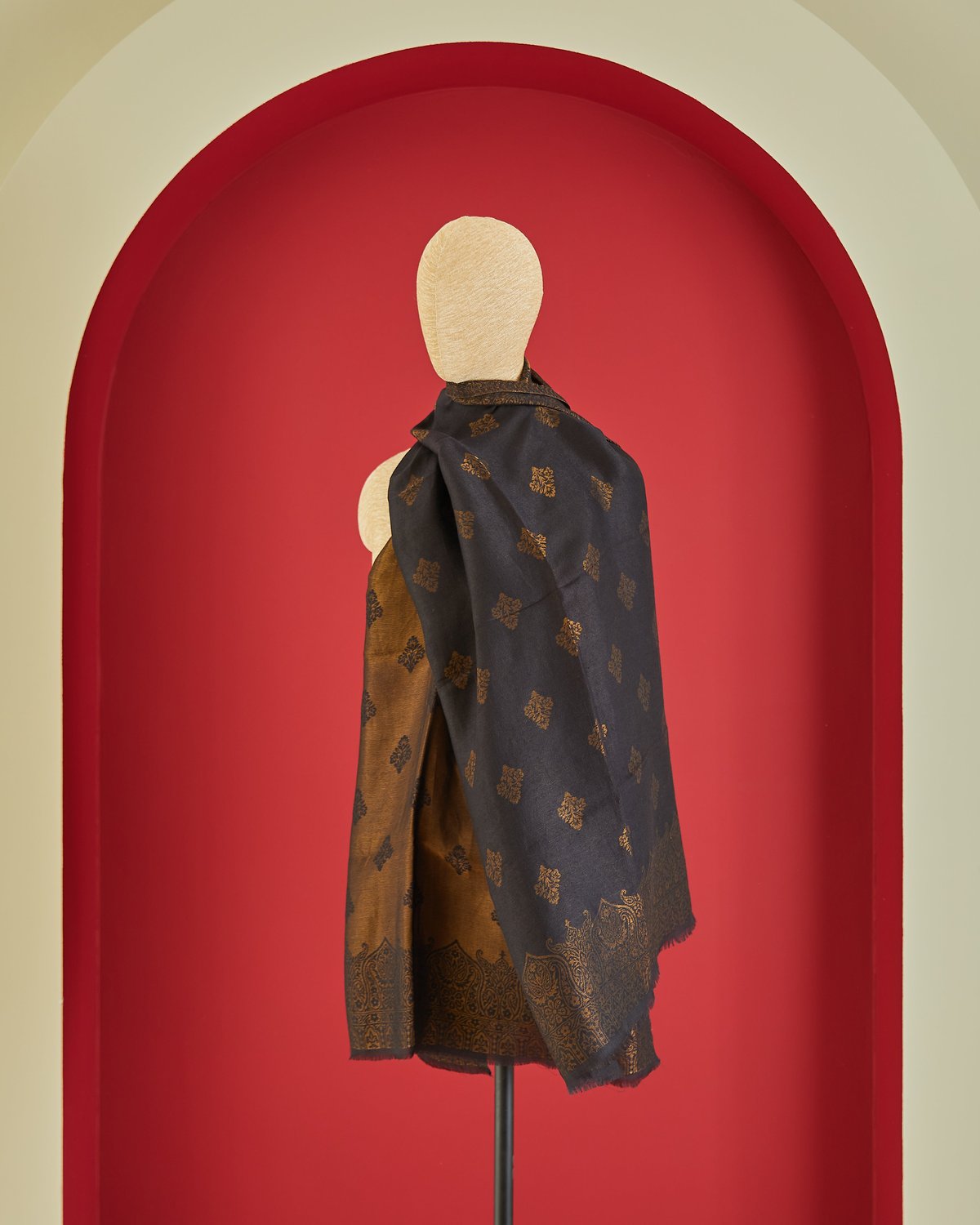 Black Wool RV Zari Stole