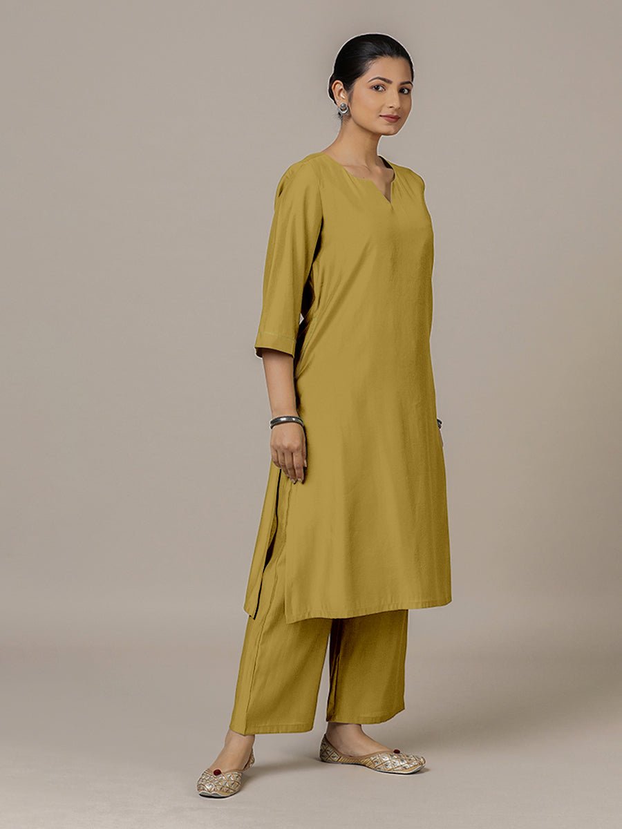Sadaf Rozaana Kurta Set