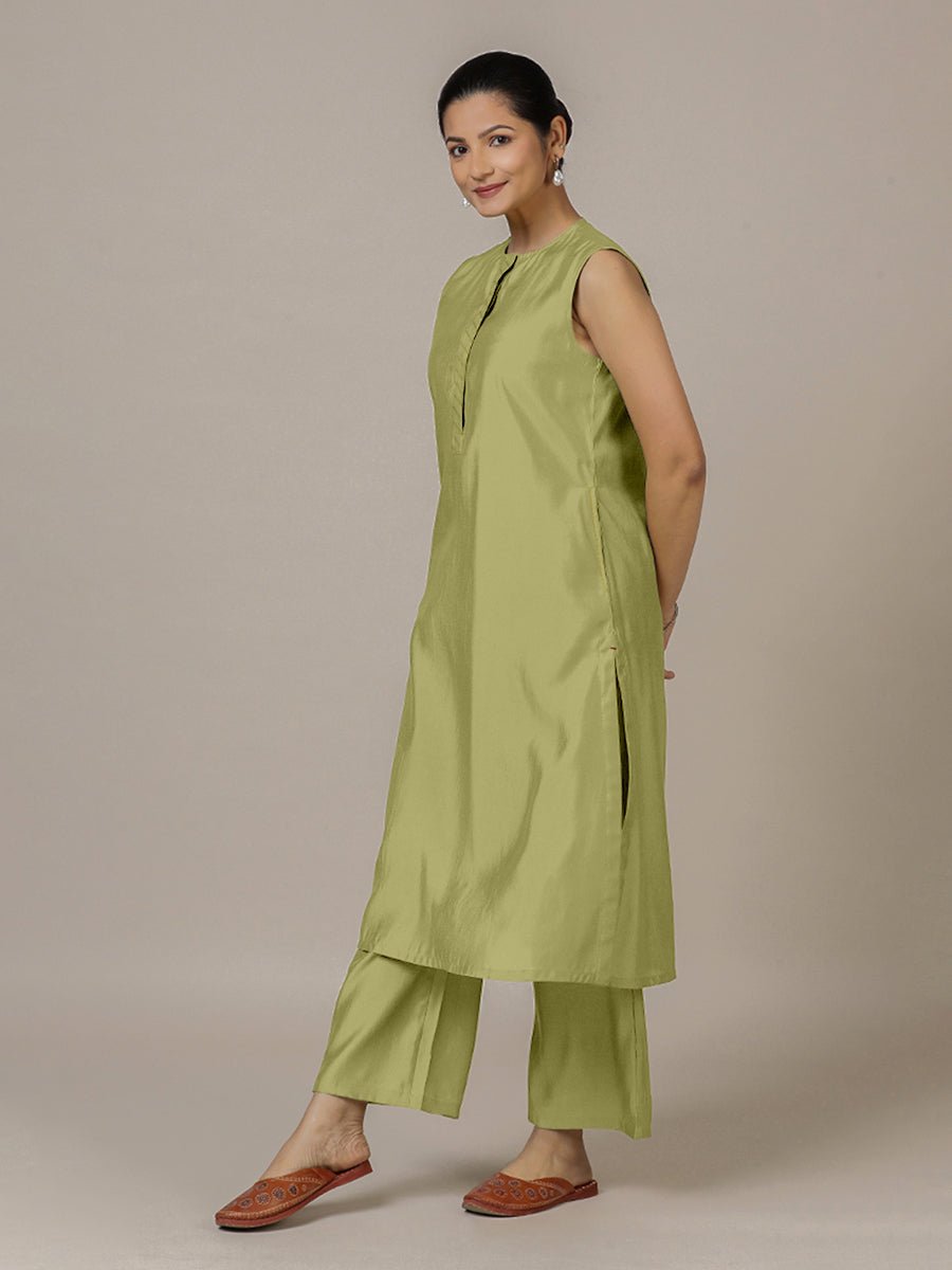 Adah Rozaana Kurta