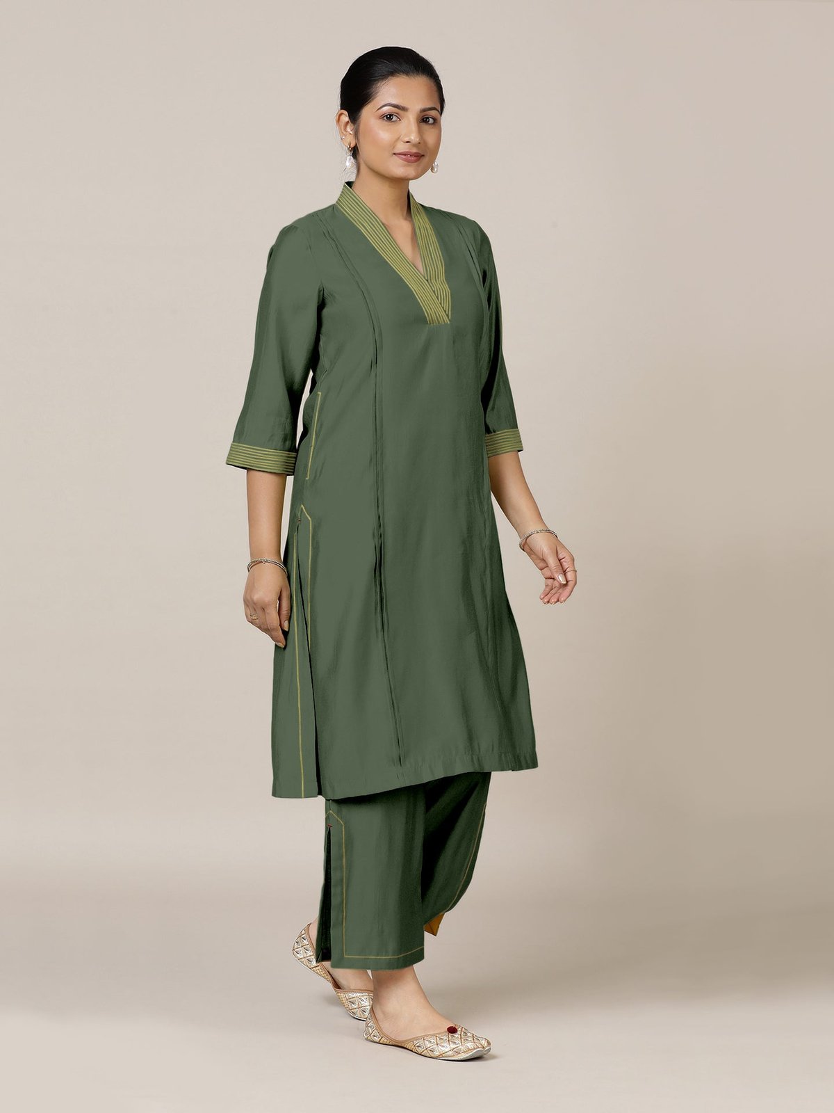 Vanya Rozaana Kurta Set