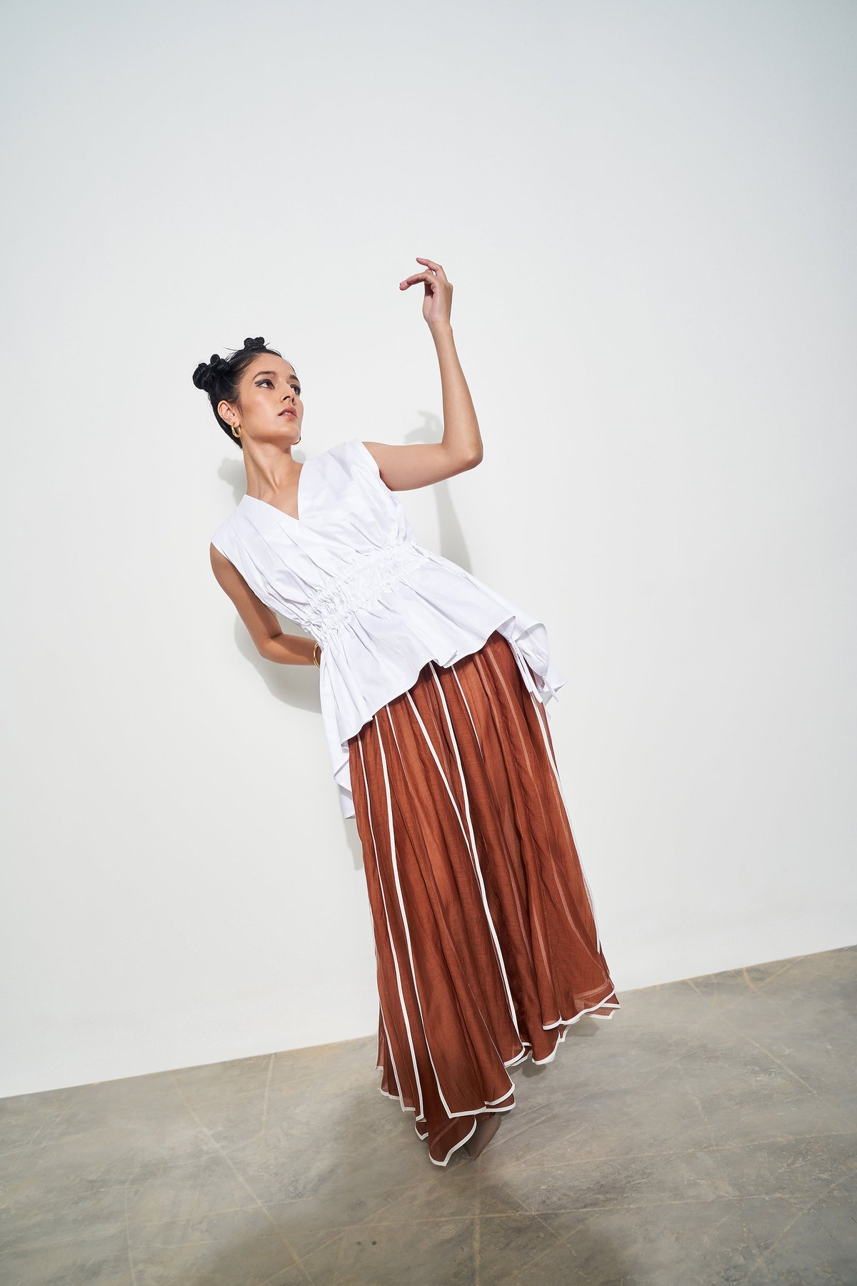 Asymmetric Tie To Fit Top