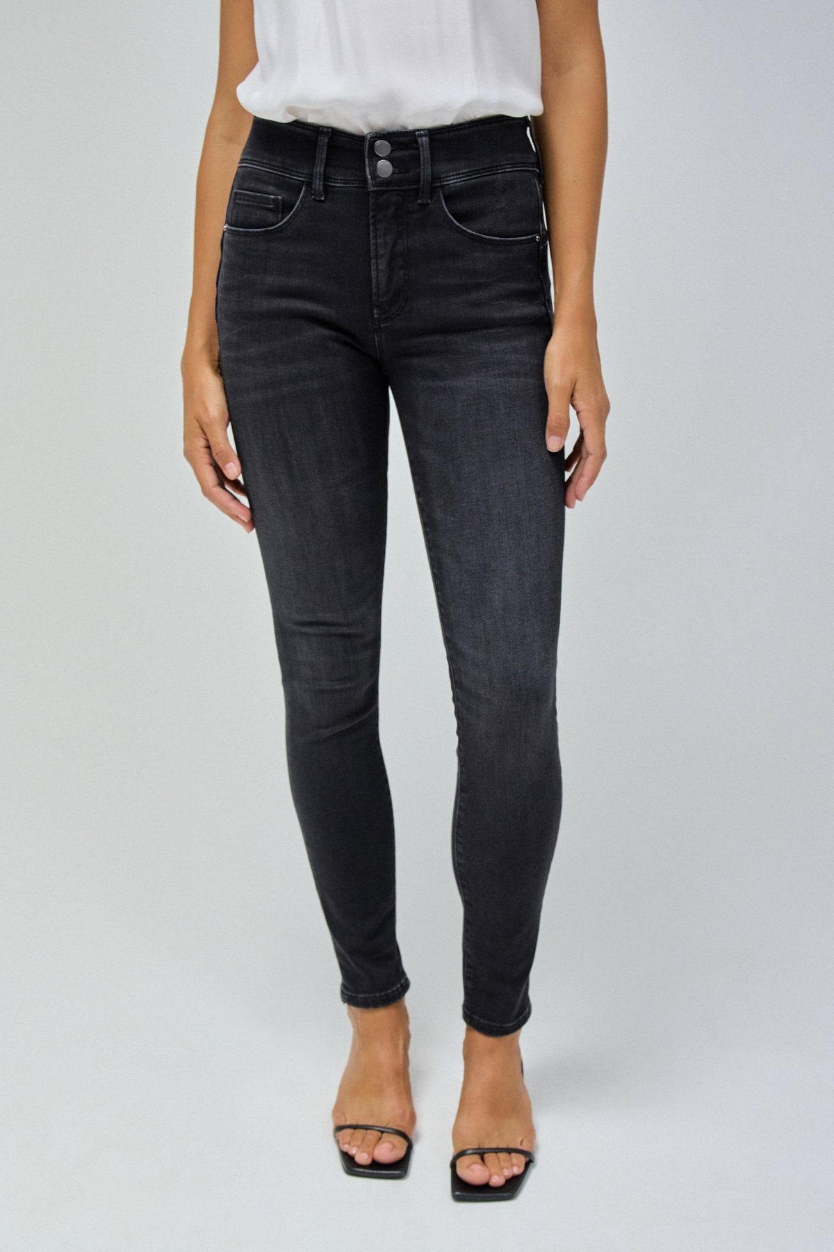 Black Mid-Rise Skinny Jeans with Push-In Effect