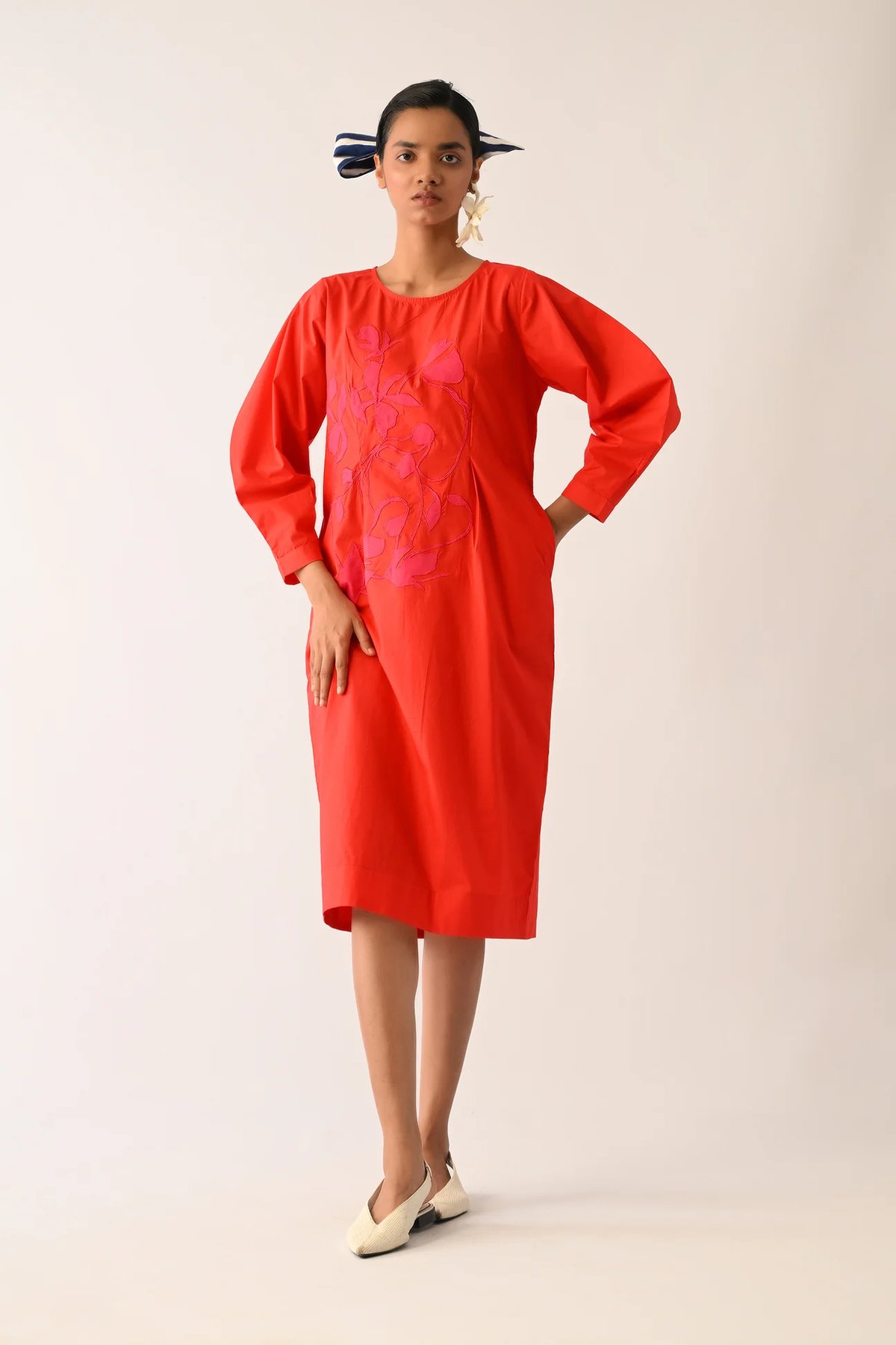 Mono Crimson Midi Gathered Applique Dress