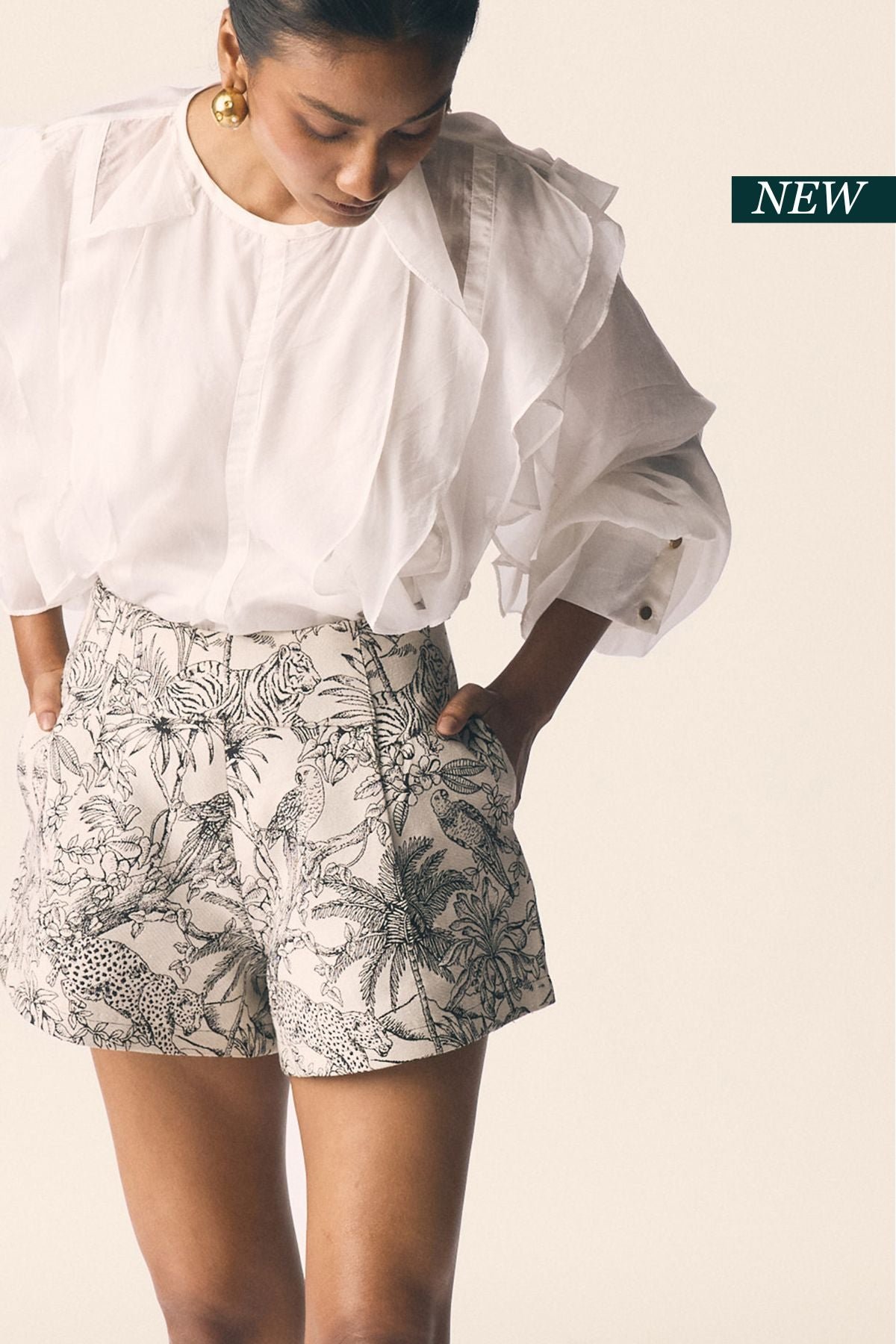 White High-Waisted Printed Hot Pants Shorts