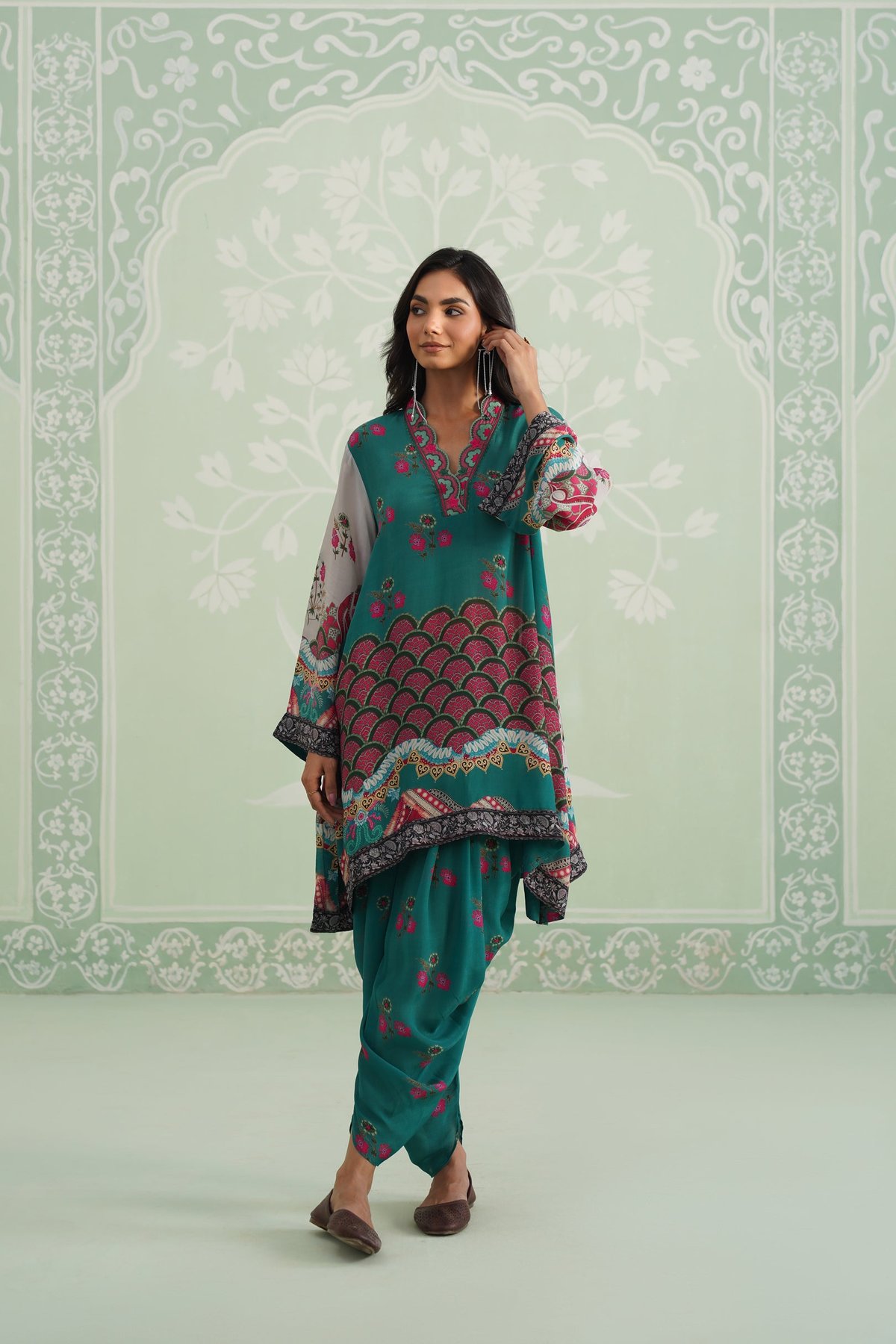 Green Printed V-Neck Kurta Set with Embroidered Neck