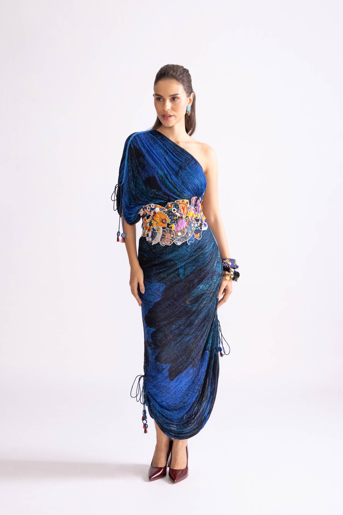 Blue One-Shoulder Wave Print Micro-Pleated Midi Dress