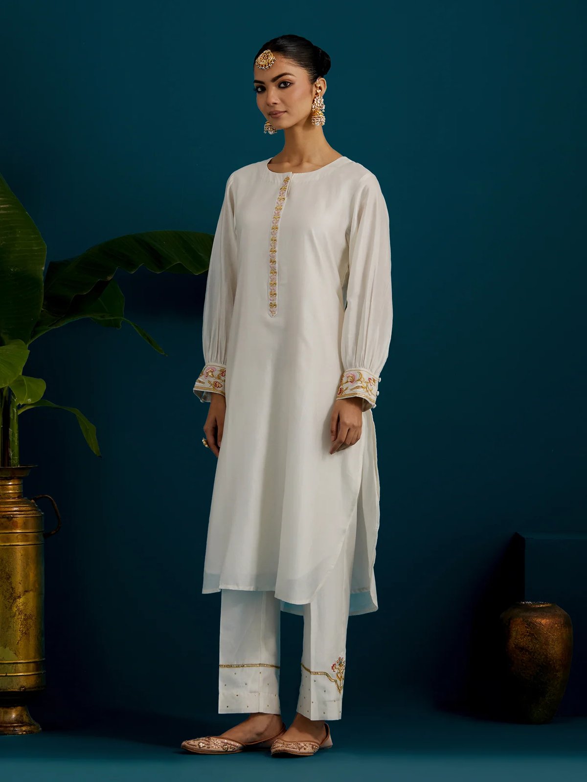 Ivory Silk Chanderi Straight Kurta with Back Motif