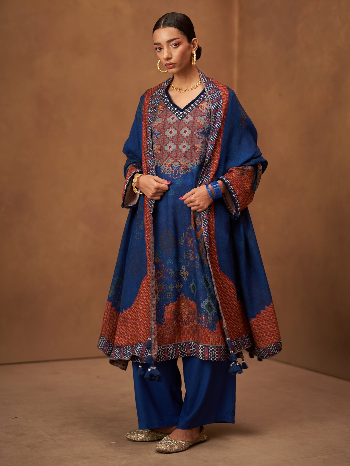 Blue Printed Straight Kurta Set with V-Neck and Bell Sleeves