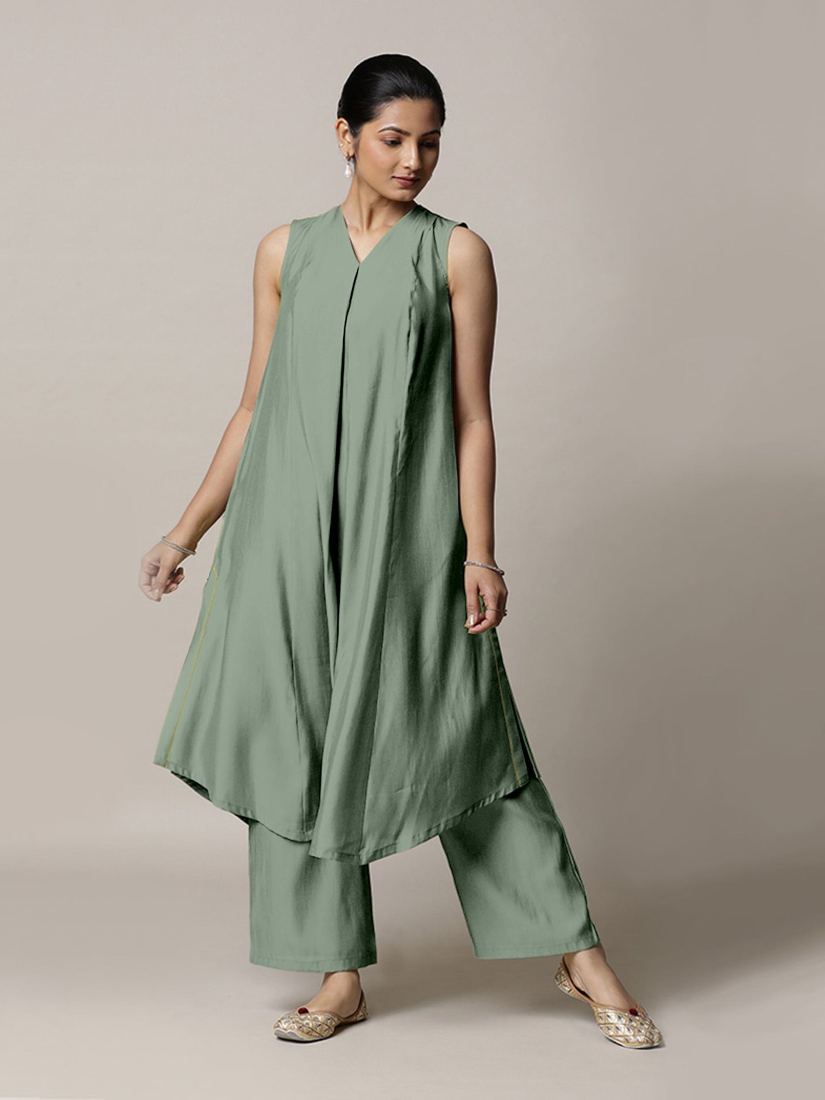 Mirha Rozaana Kurta