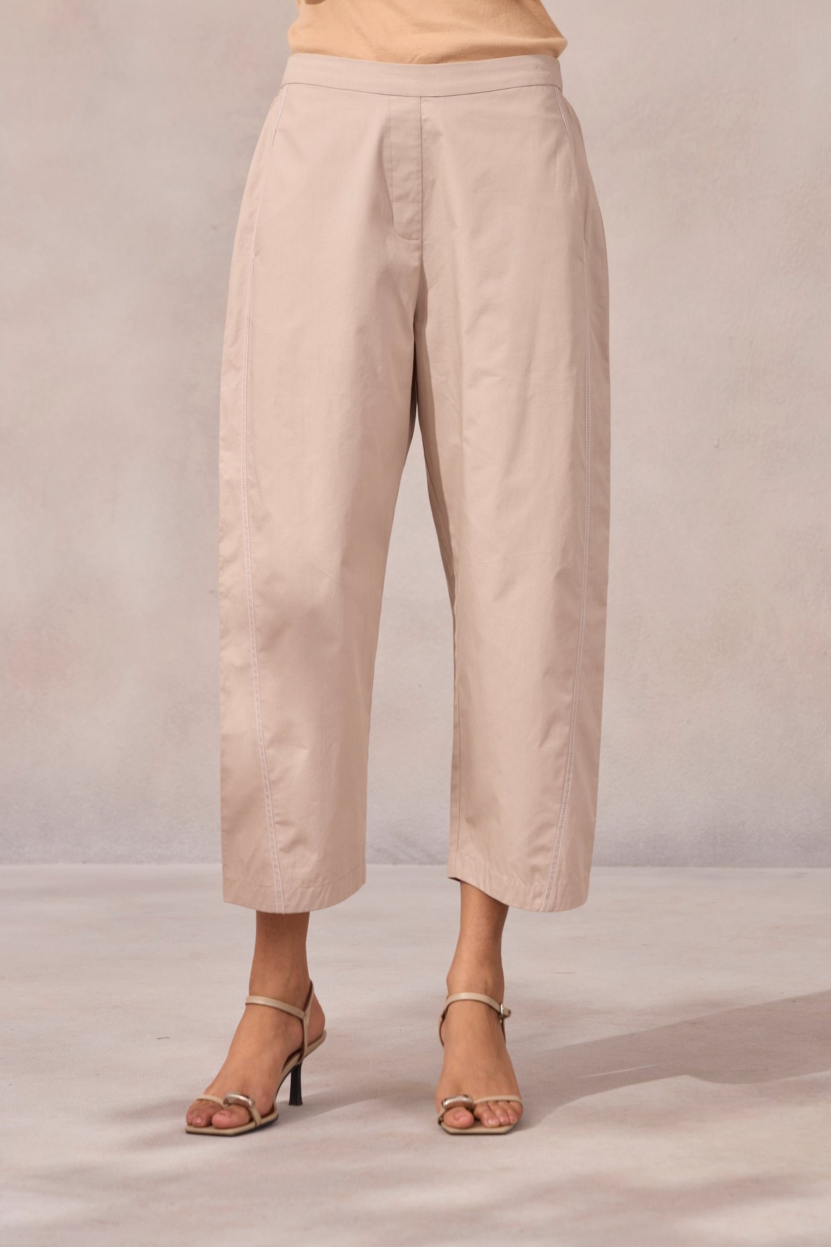 Ginger Beige Cotton Poplin Cropped Barrel-Leg Trousers