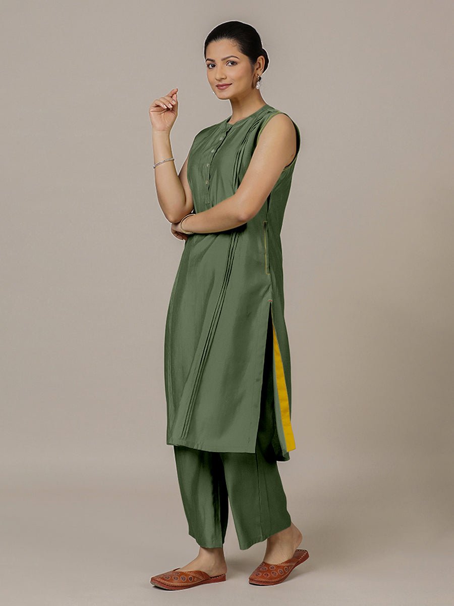 Alina Rozaana Kurta Set