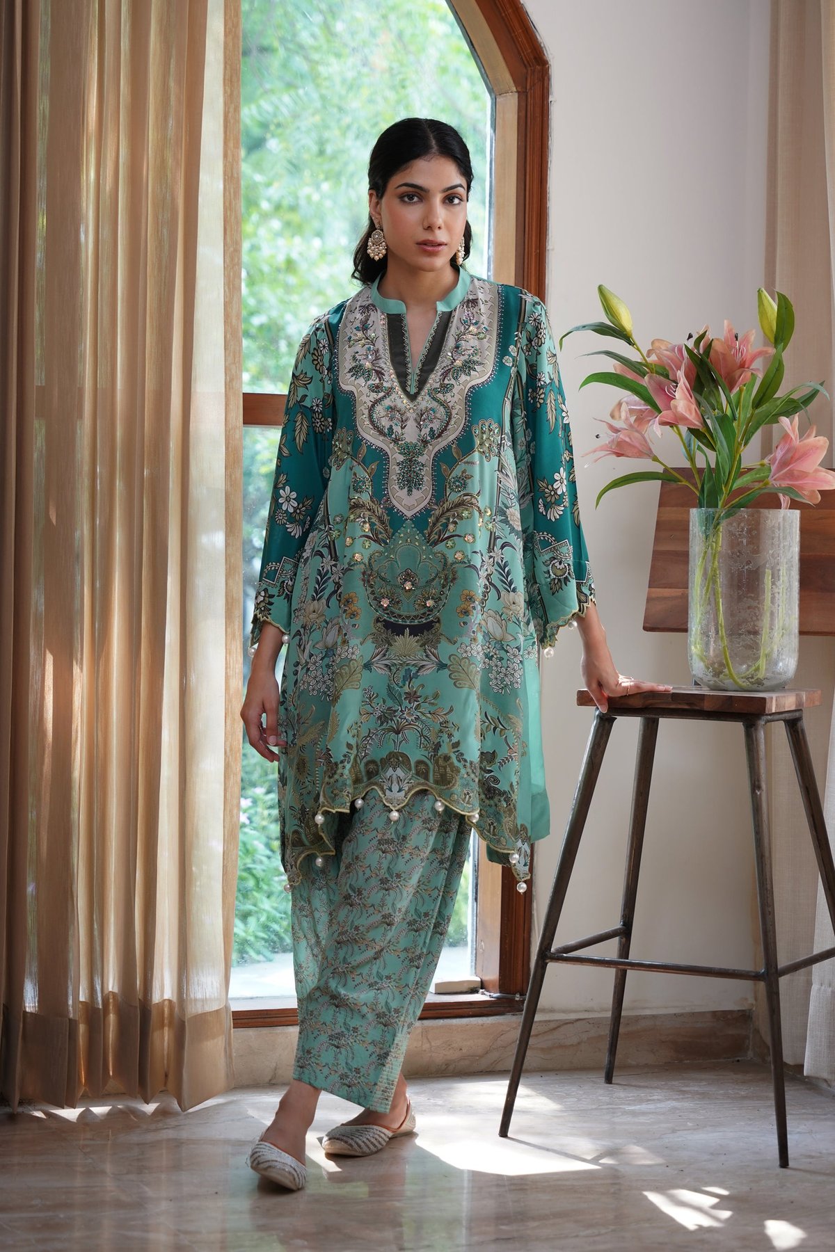 Green Printed Kurta Set with Hand-Embroidered Yoke