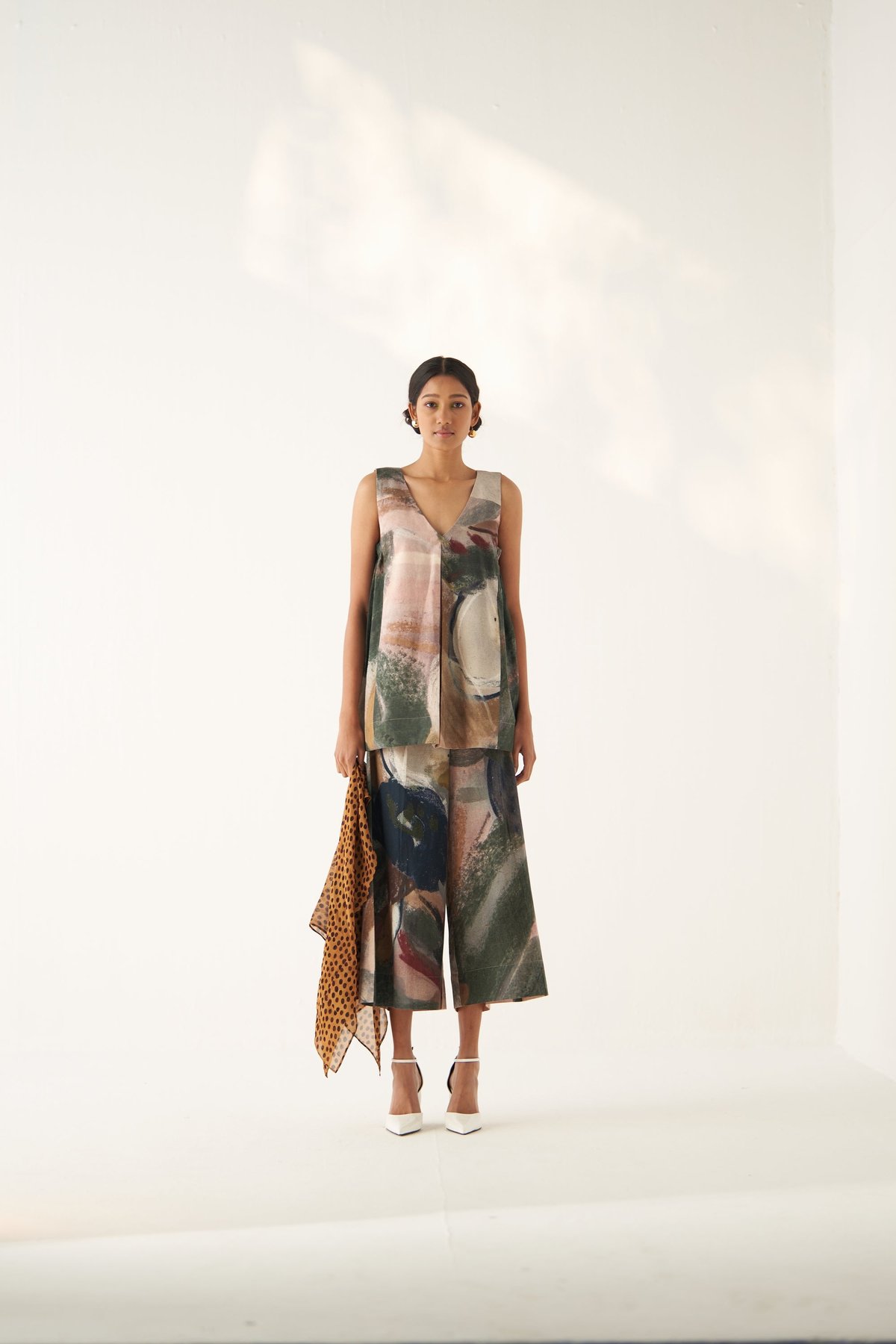 Multicolor Abstract Print Tunic and Culottes Co-ord Set