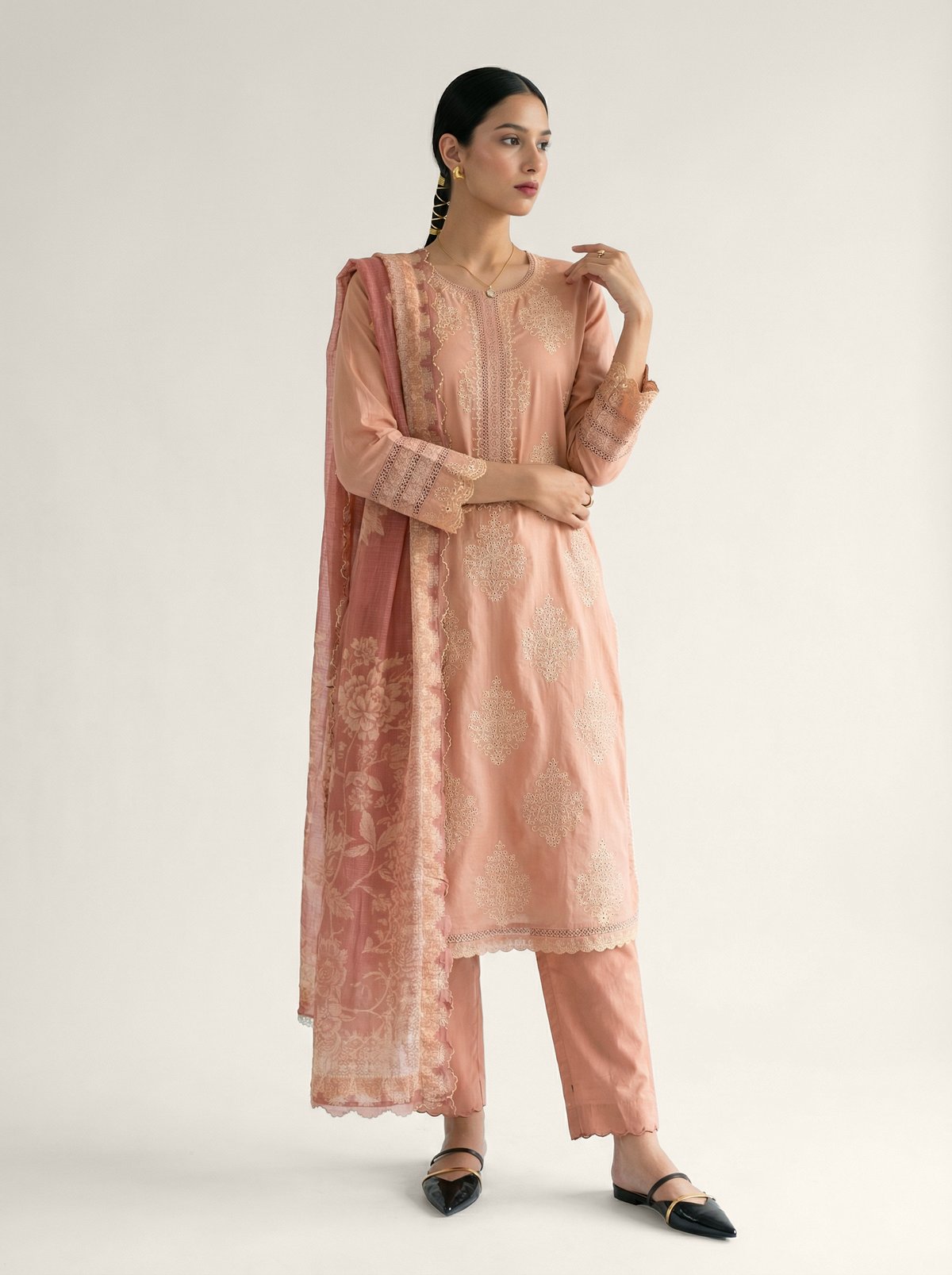 Nirai Kurta Set - Peach