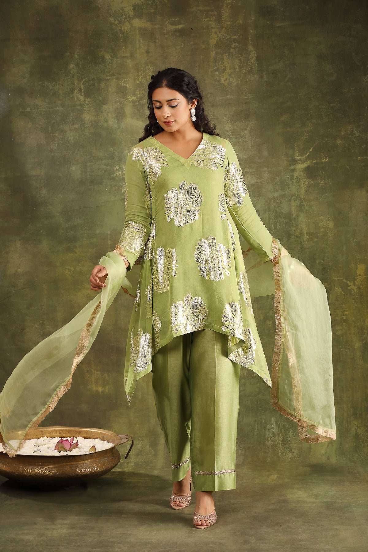 Mint Green Embroidered Kurta Set With Organza Dupatta