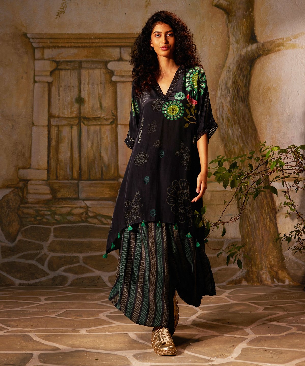 Black Printed Crepe Kurta and Wide-Leg Pants Co-ord Set