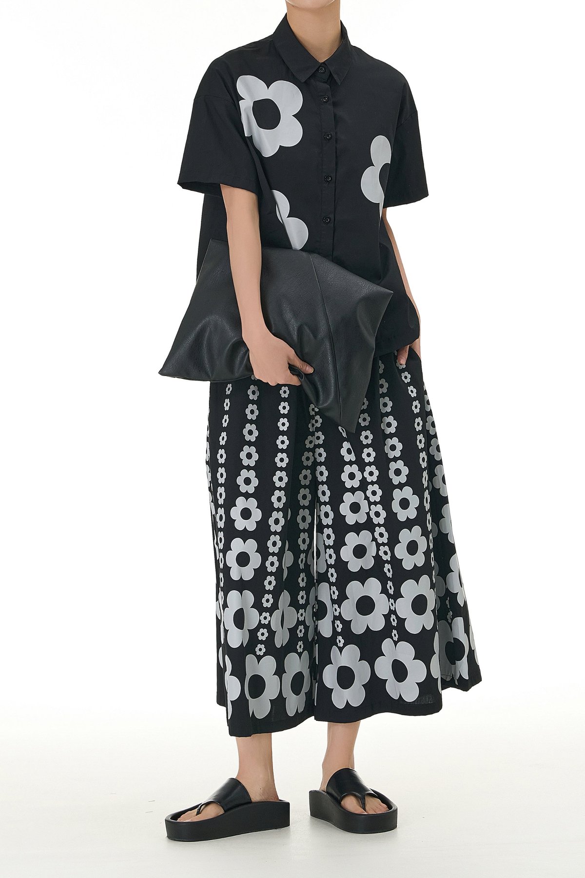 Black Floral Printed Shirt and Wide-Leg Pants Co-ord Set