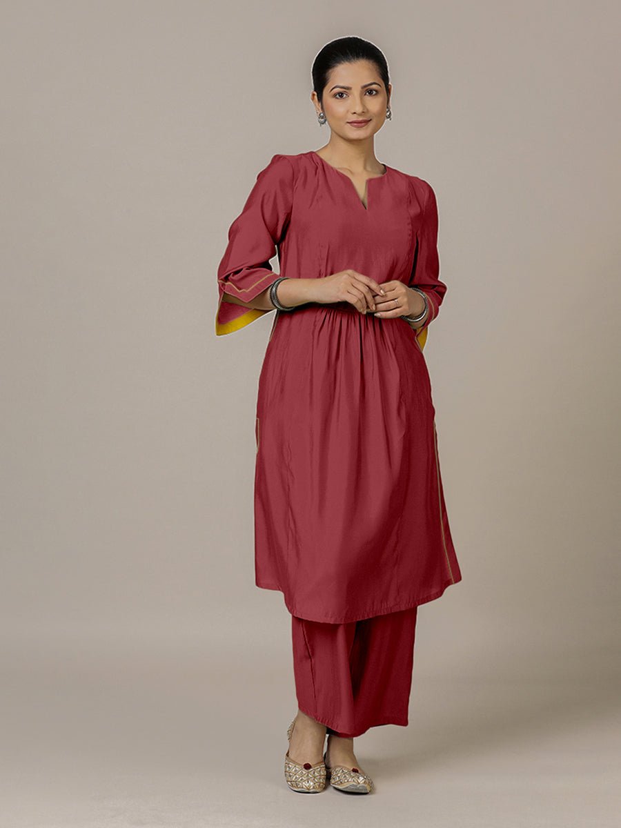 Nimrat Rozaana Kurta Set