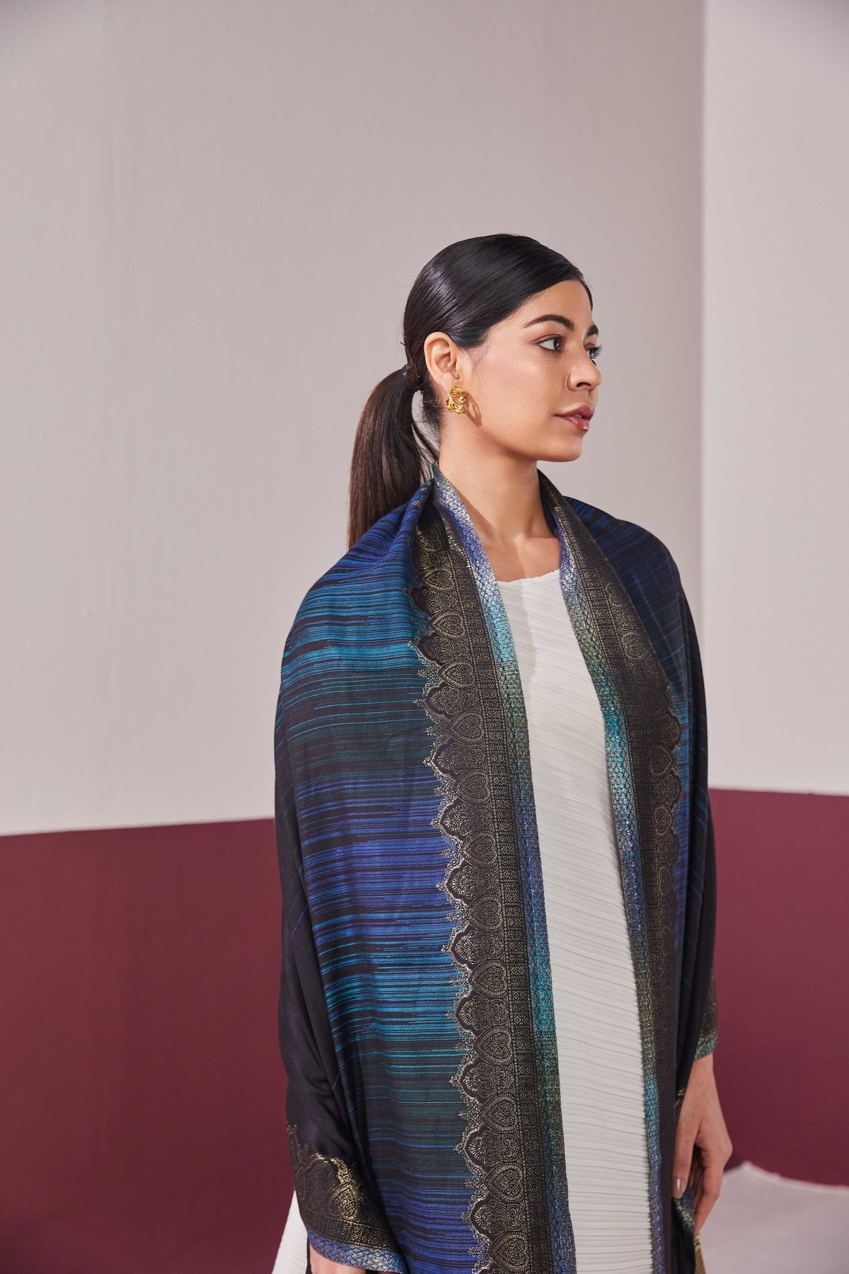Blue Wool Silk Zari Stole