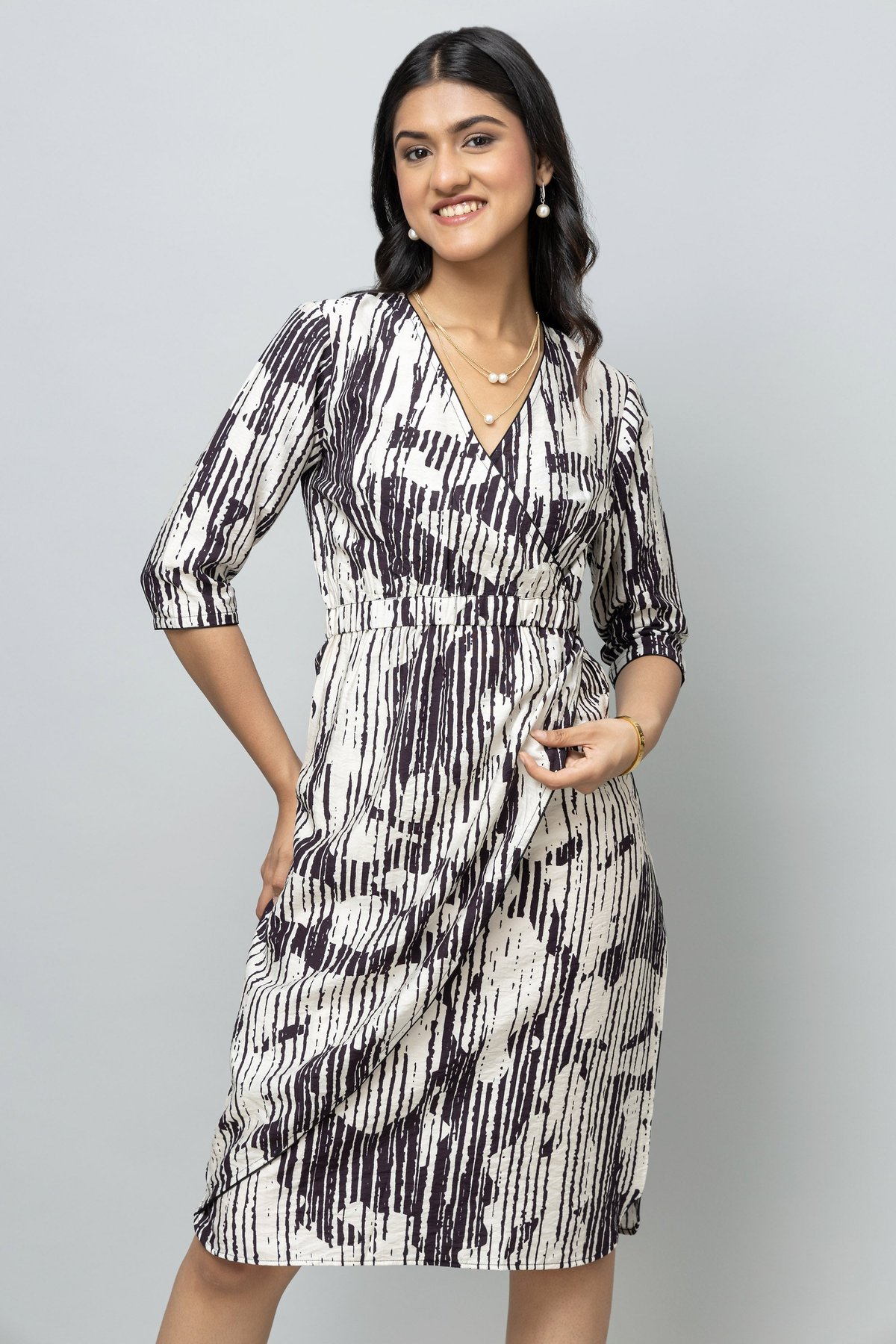 Black and White Abstract Print Wrap Midi Dress