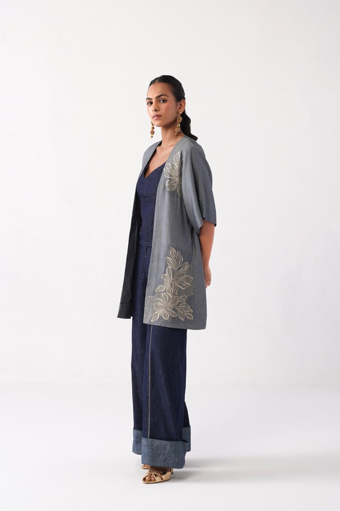 Dastoor Cape & Cami