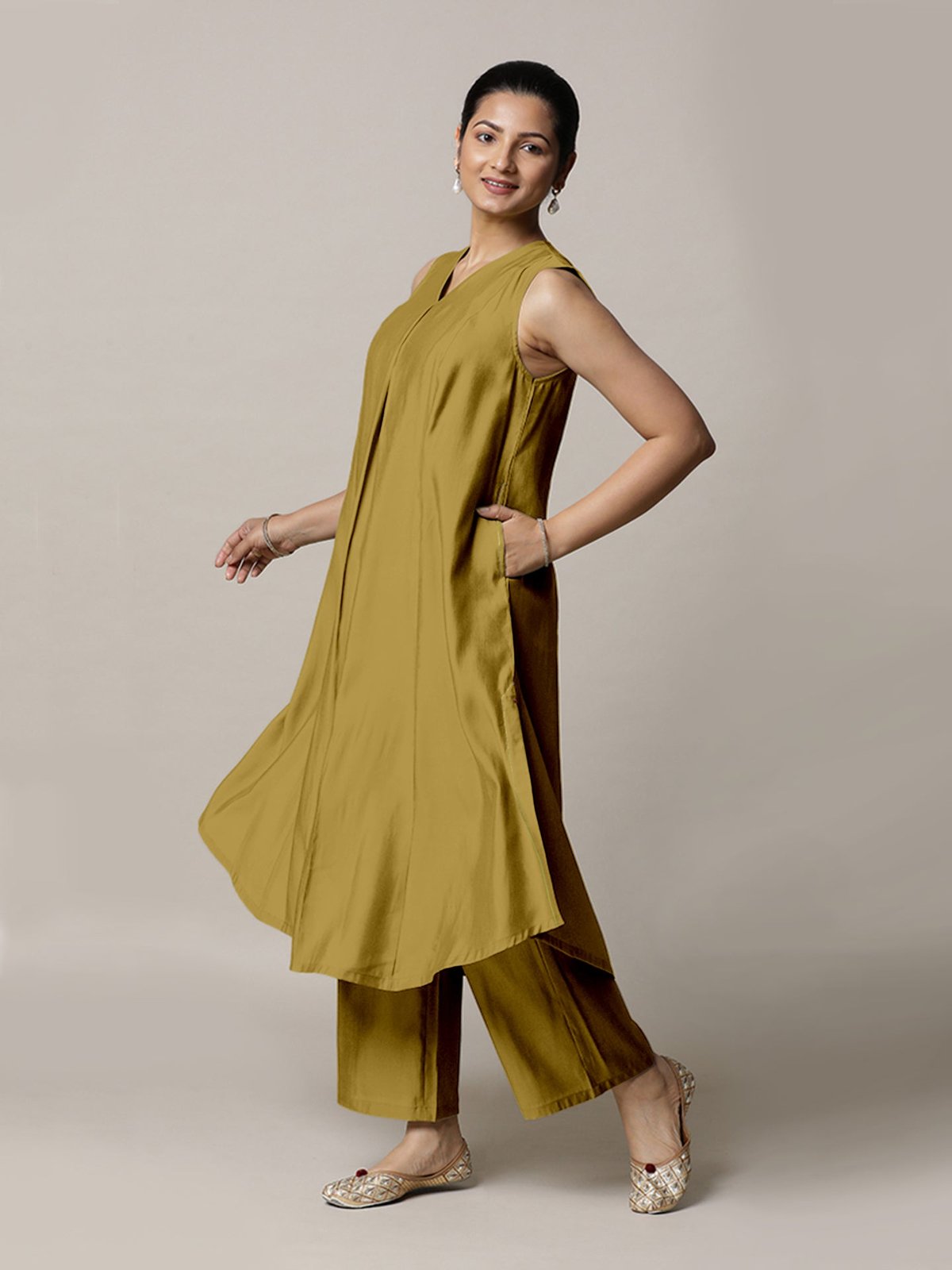 Mirha Rozaana Kurta Set