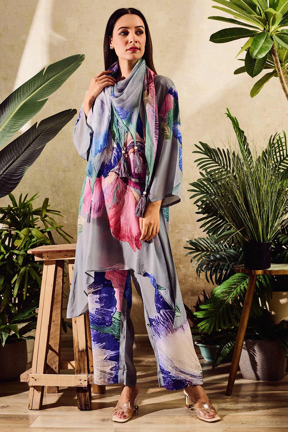 Viscose Crepe Print Floral Bloom Asymmetric Contrast Tunic And Pant Set