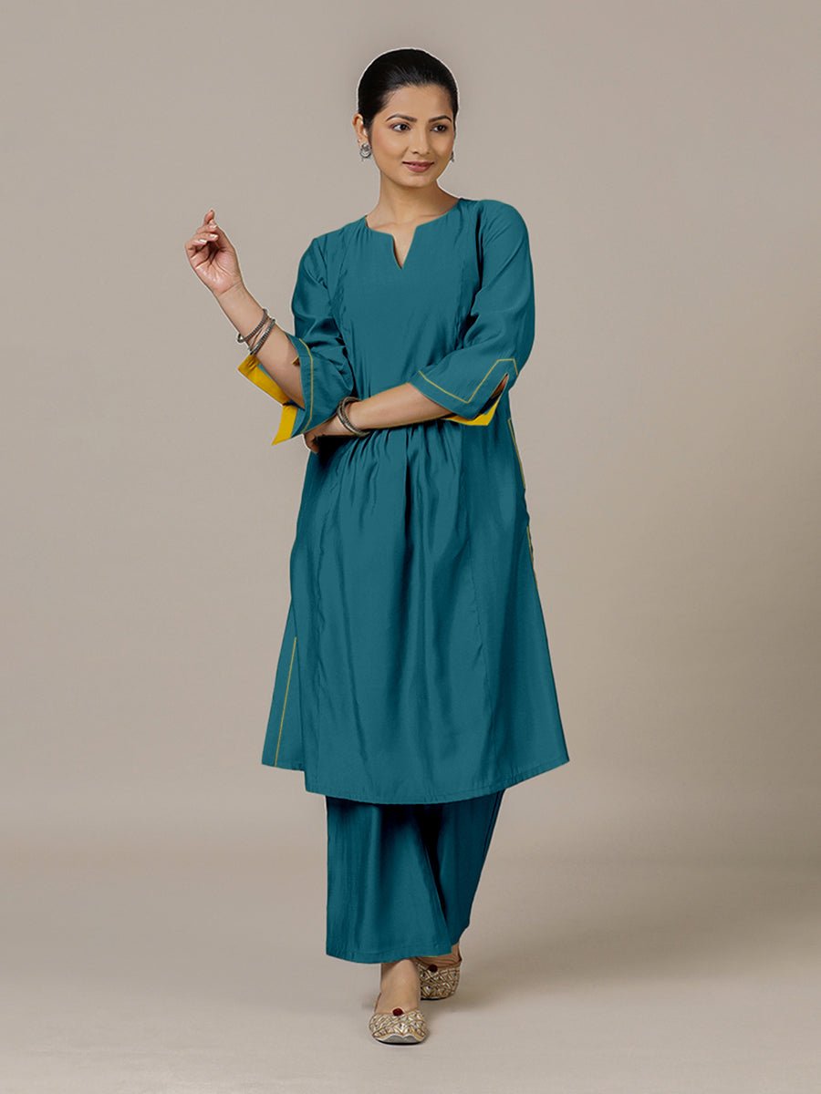 Nimrat Rozaana Kurta