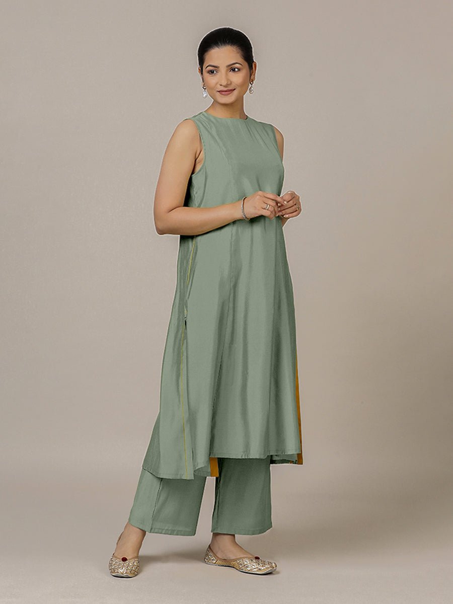 Sameera Rozaana Kurta