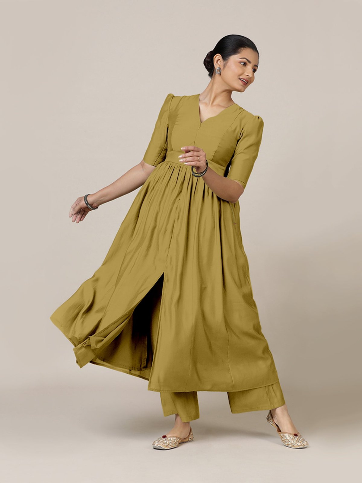 Faiza Rozaana Kurta Set