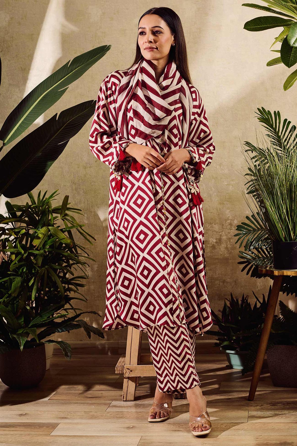 Cupro Satin Print Geometric Collared Neck Tunic And Pant Set