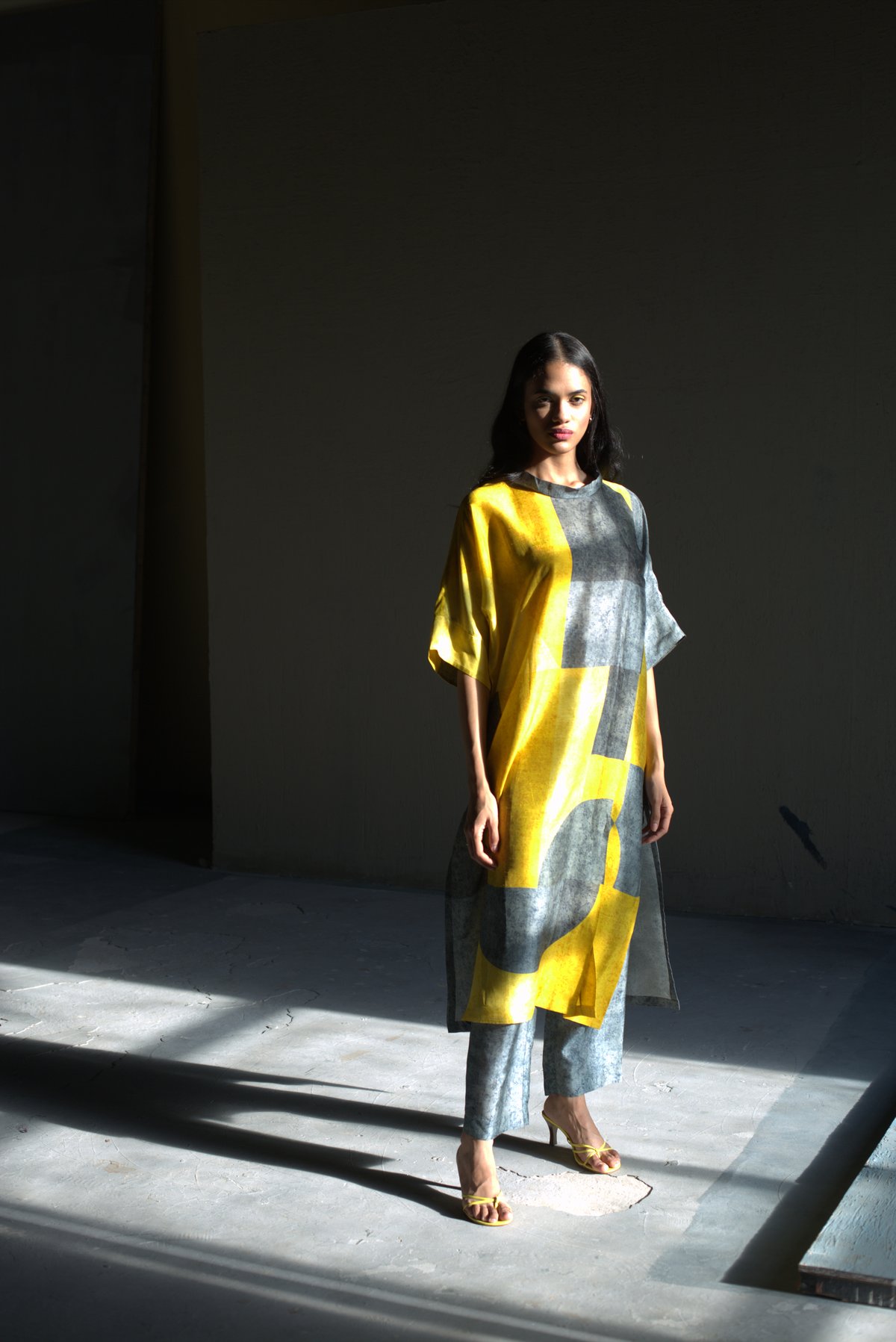 Dupion Silk Kurta Set Grey/Yellow