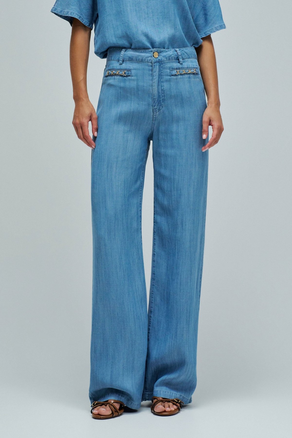 Light Wash High-Rise Wide-Leg Lyocell Jeans
