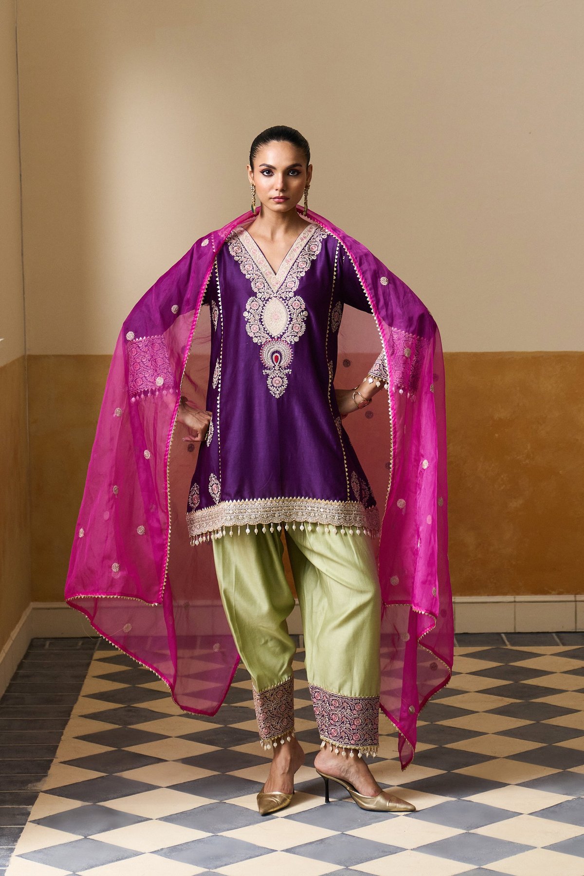 Mehrun Kurta Set