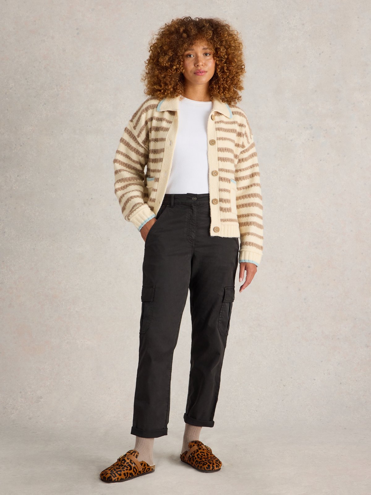 Black Mid-Rise Cargo Trousers with Utility Pockets