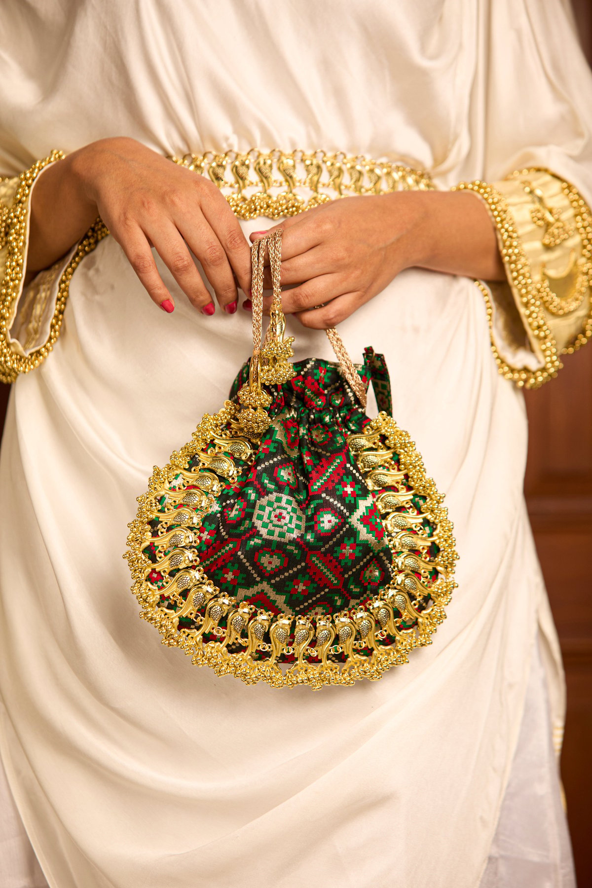 Avika Green (Potli)