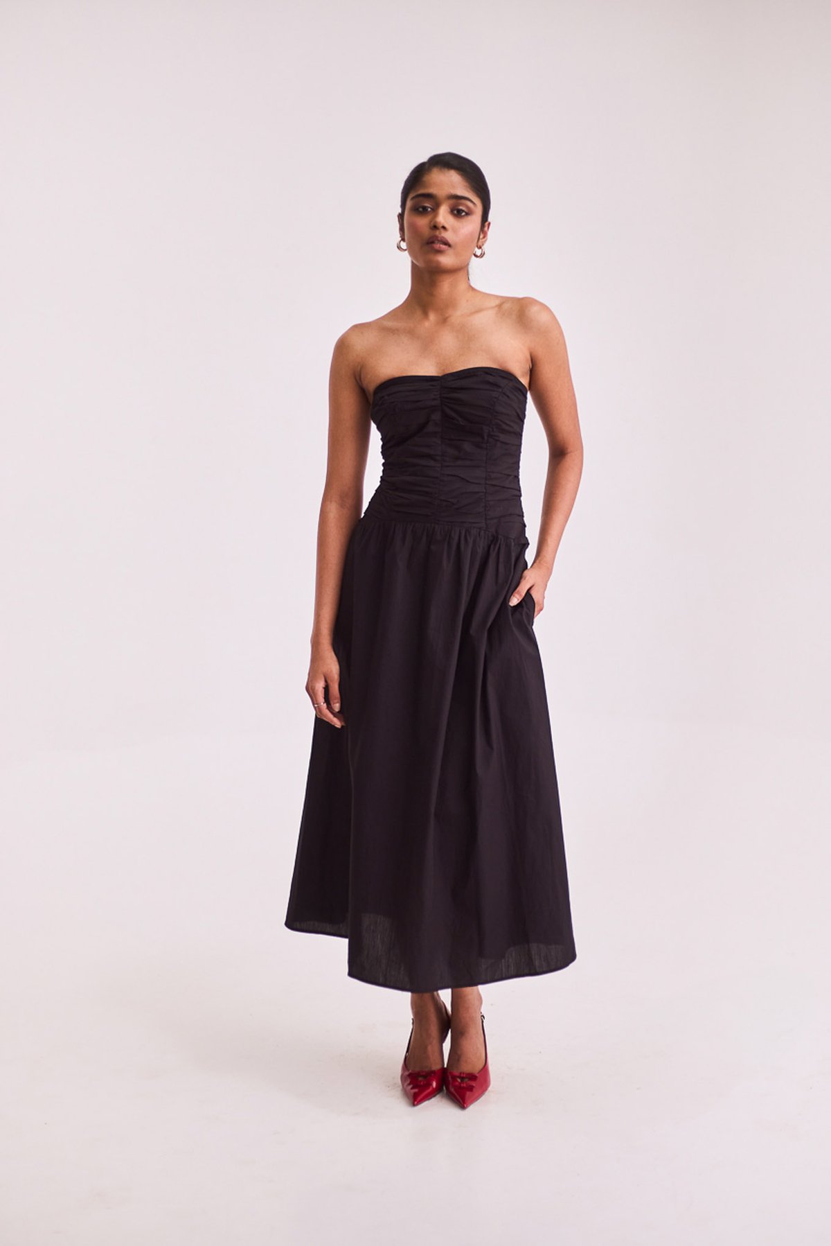 Black Strapless Ruched Fit and Flare Midi Dress
