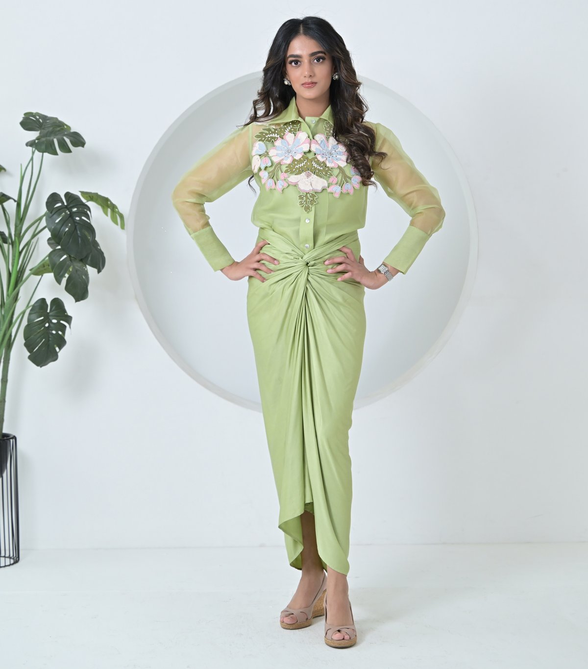 Big Khushboo Detachable Neckpiece Shirt With Knot Skirt Set