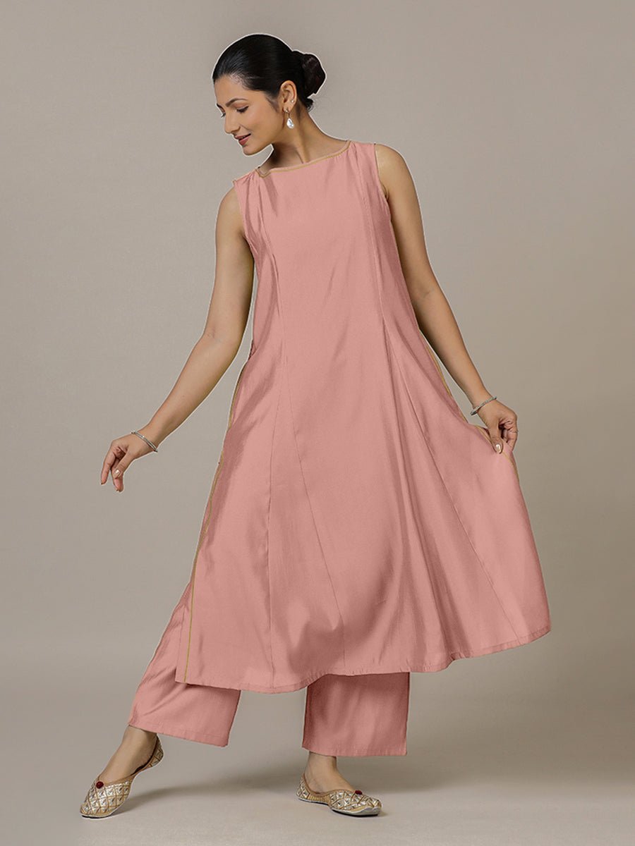 Sarah Rozaana Kurta